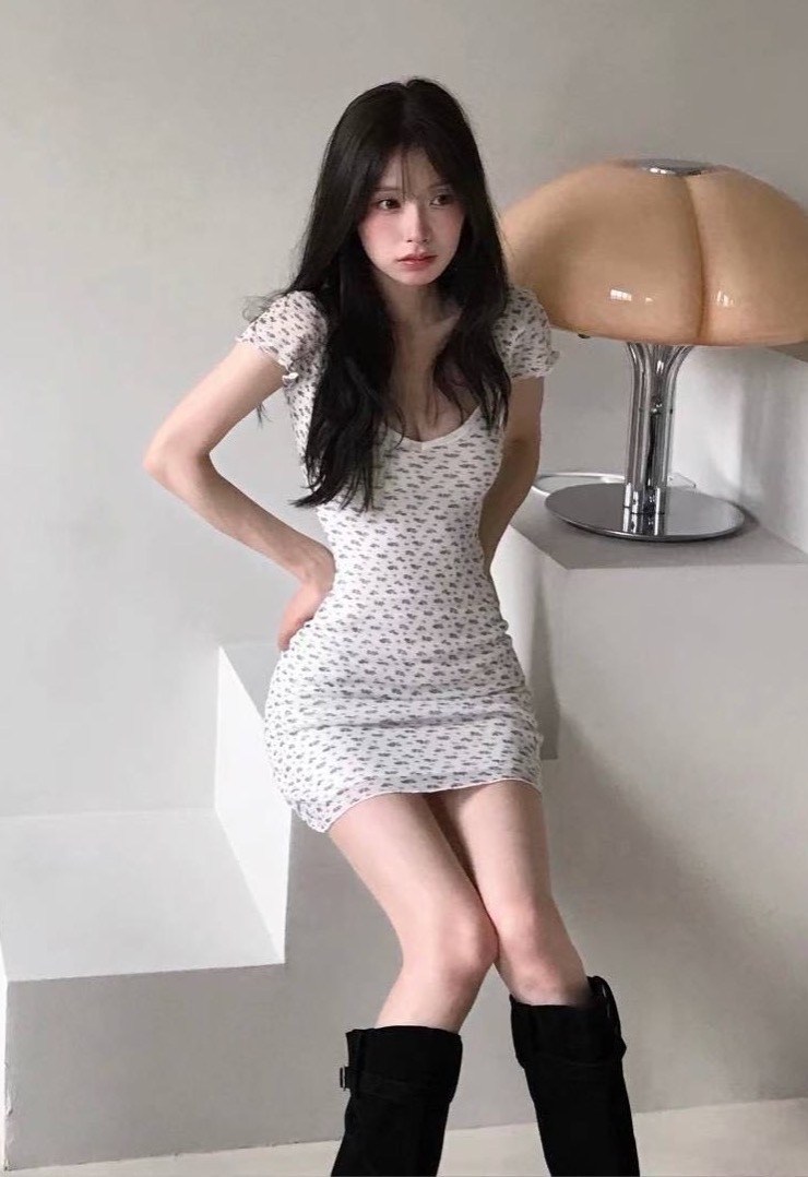 碎花短洋裝