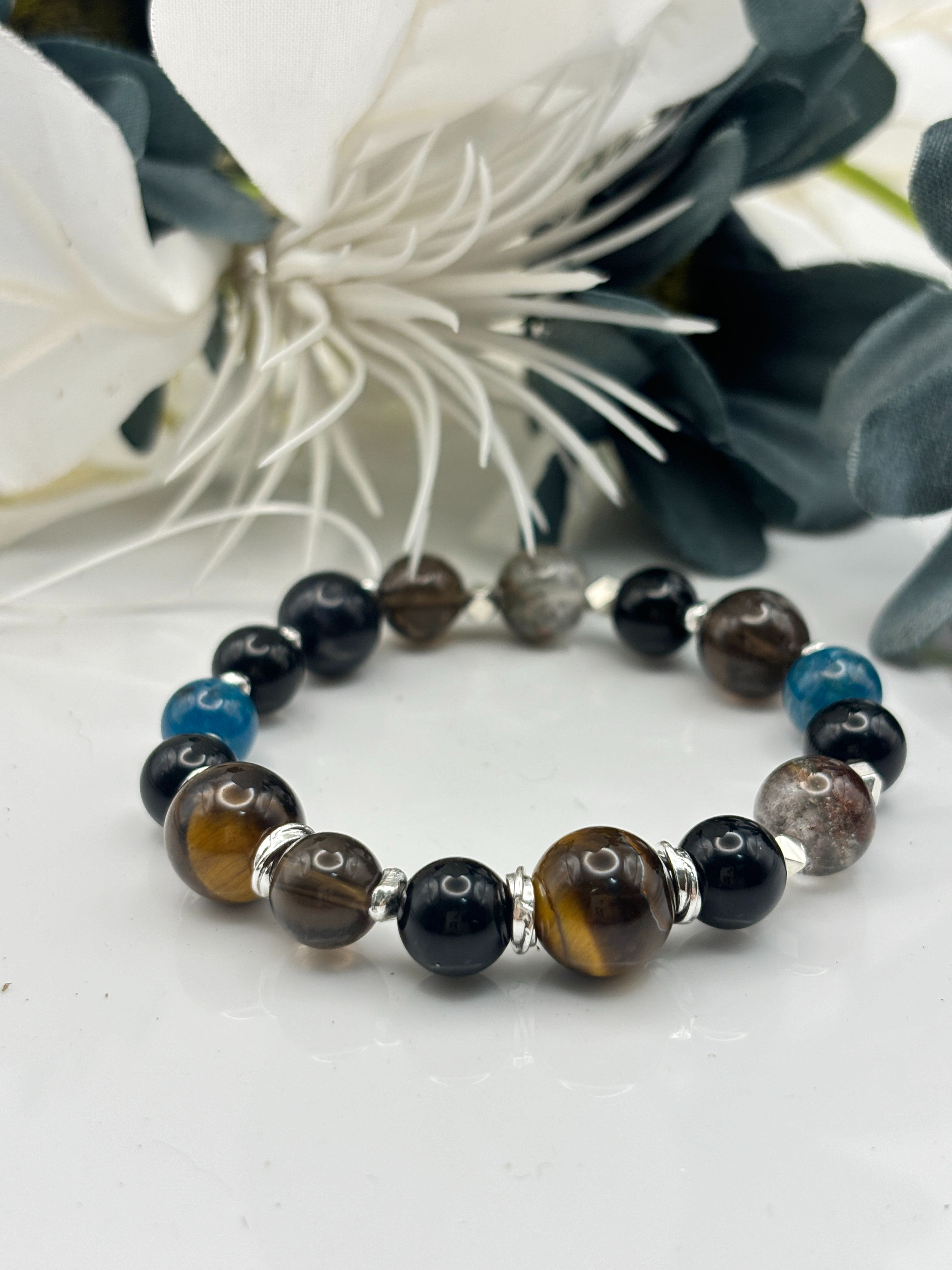 A moment🍄堅強騎士｜領導力、達成目標、人際關係｜幽靈｜茶晶｜黑曜石｜黃虎眼｜藍磷灰｜藍東磷｜手鏈手串設計｜設計