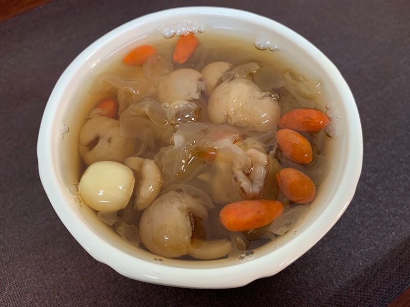 桂圓銀耳蓮子湯1-2人份