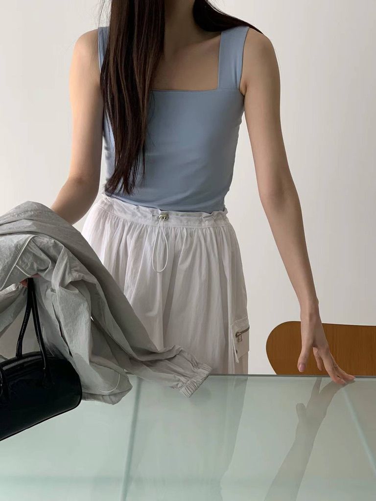 方領寬肩帶背心