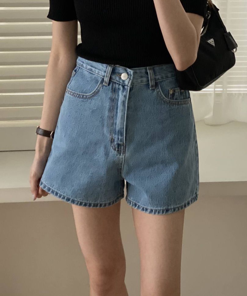 修身牛仔短褲 L