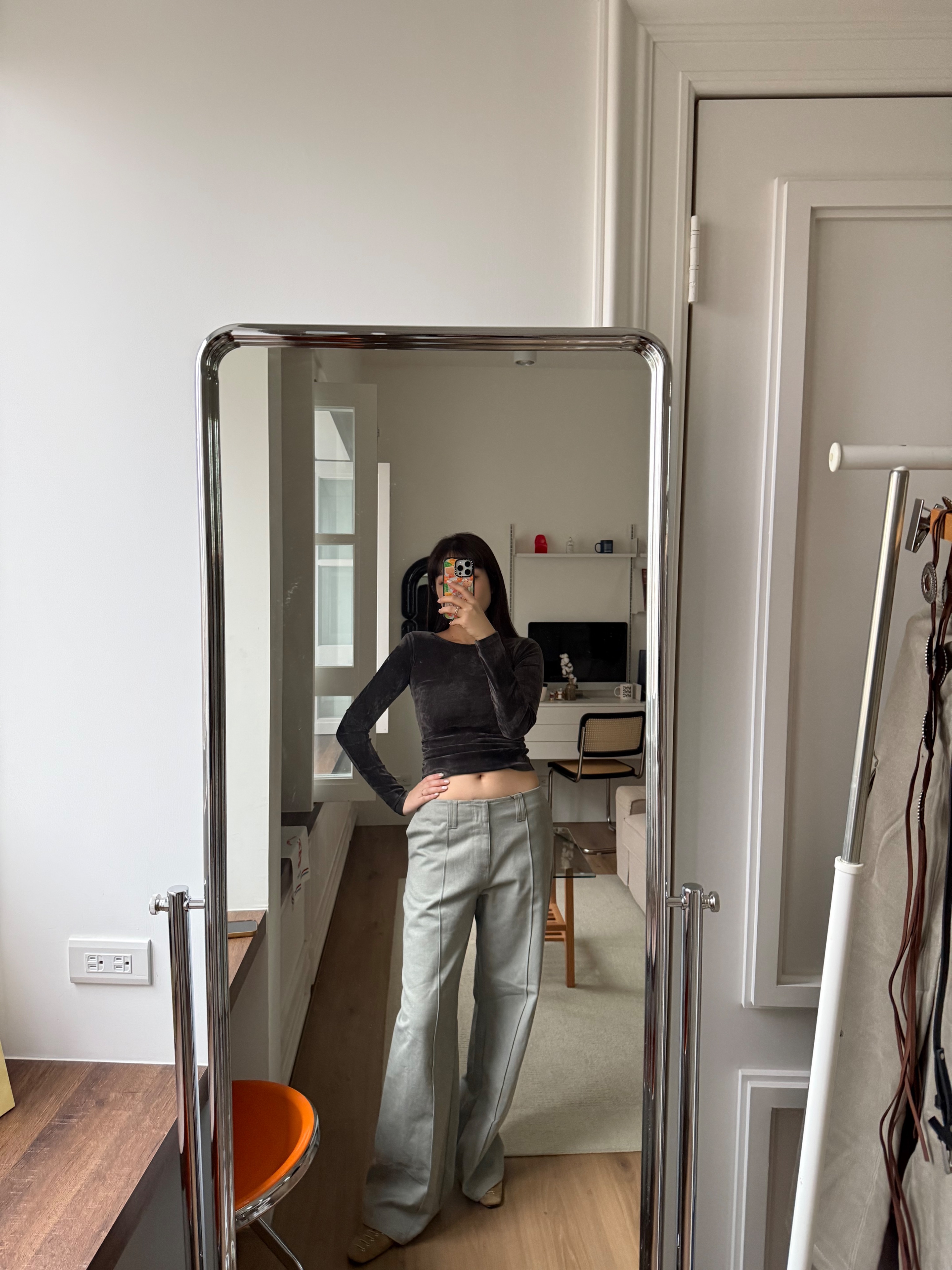 壓紋直筒牛仔褲