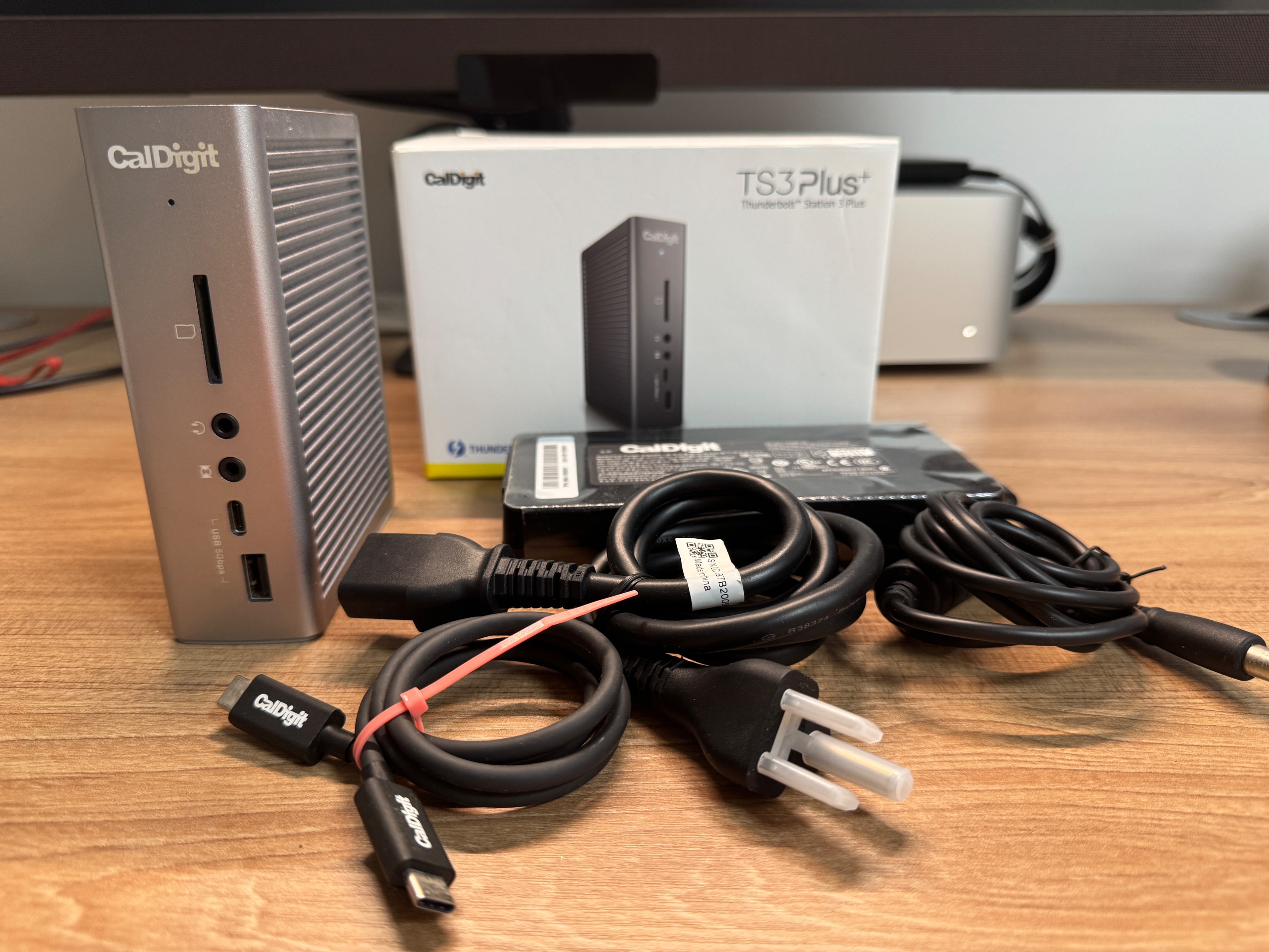 CalDigit TS3 Plus