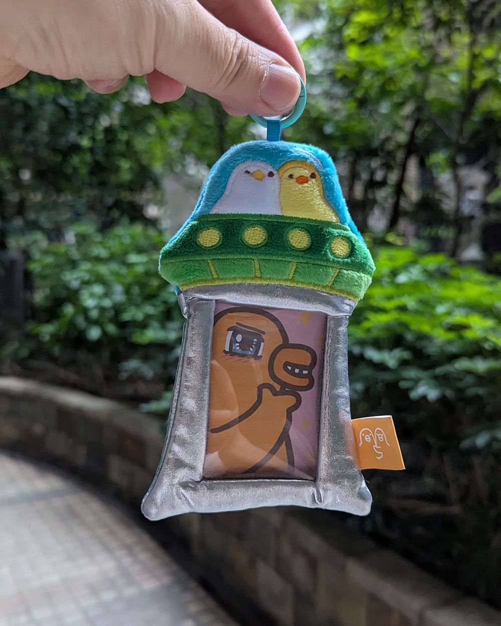 伸縮自如的雞與鴨飛碟卡套