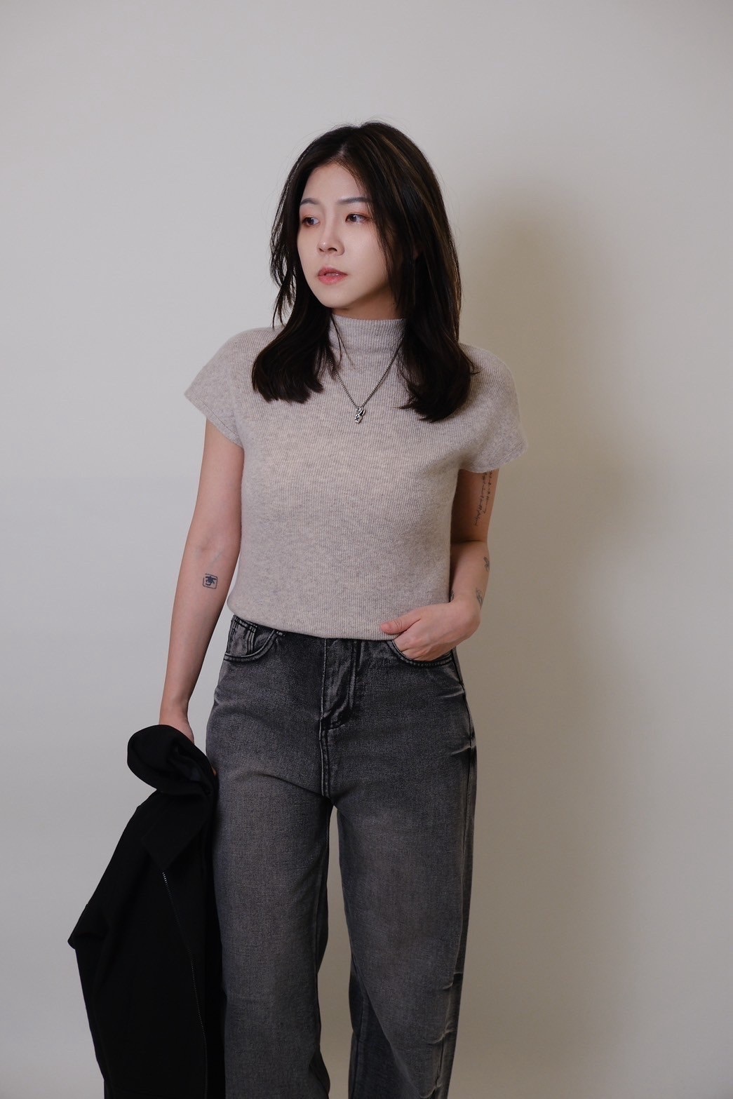 半高領針織背心