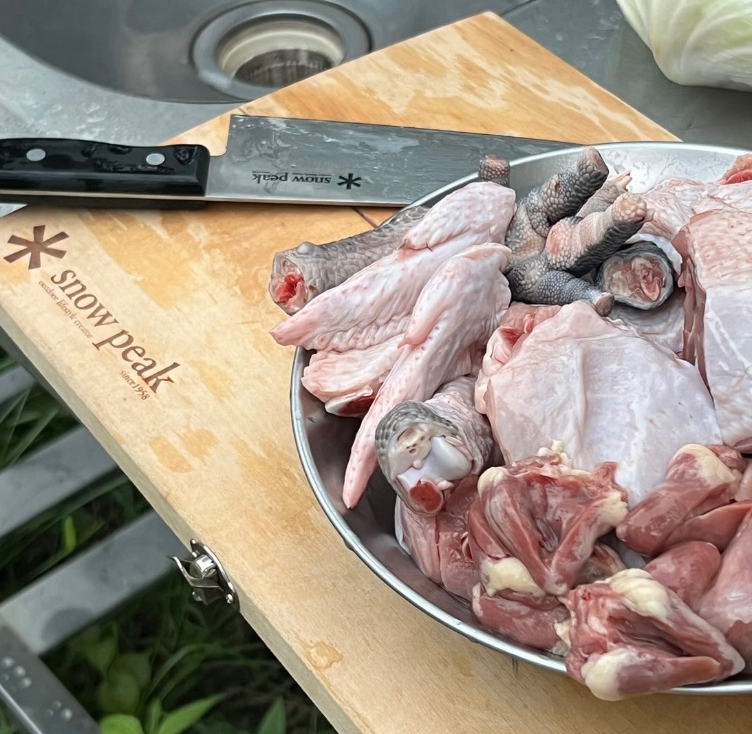 美人黑羽土雞 約1050克