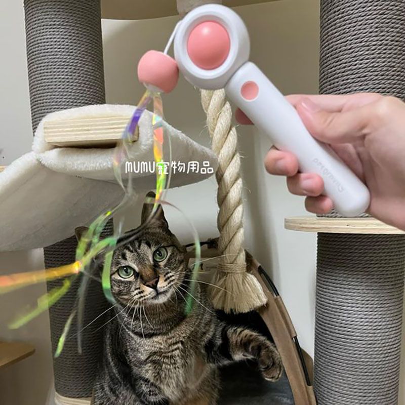 超好玩🤣轉起來像風火輪的逗貓棒 一鍵彈出、一鍵收回 銅板價‼️玩具