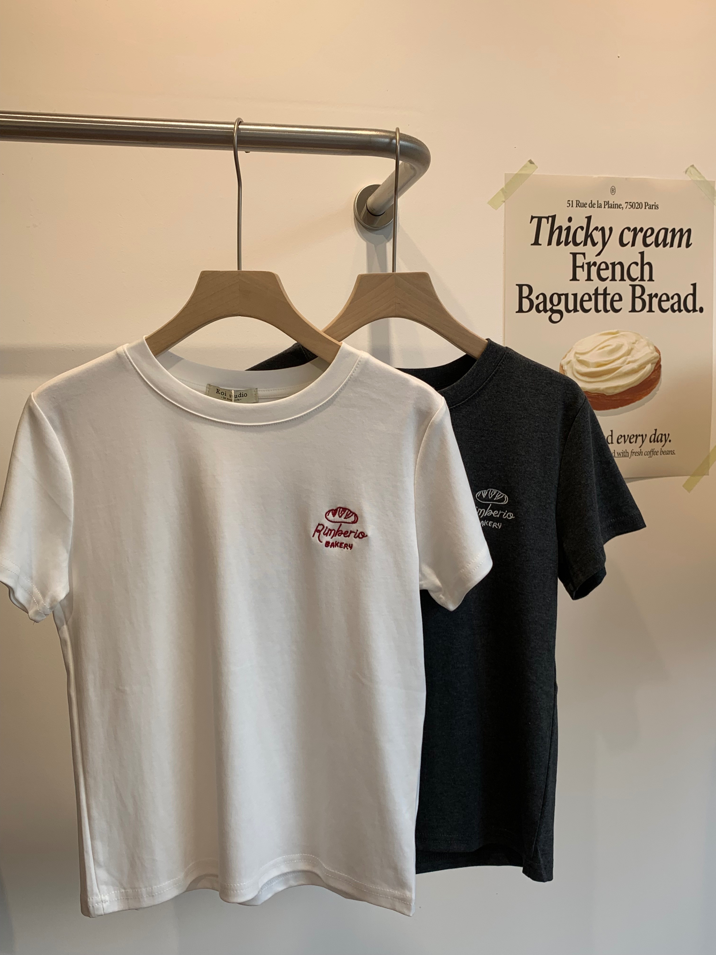 小麵包刺繡tee（2566）