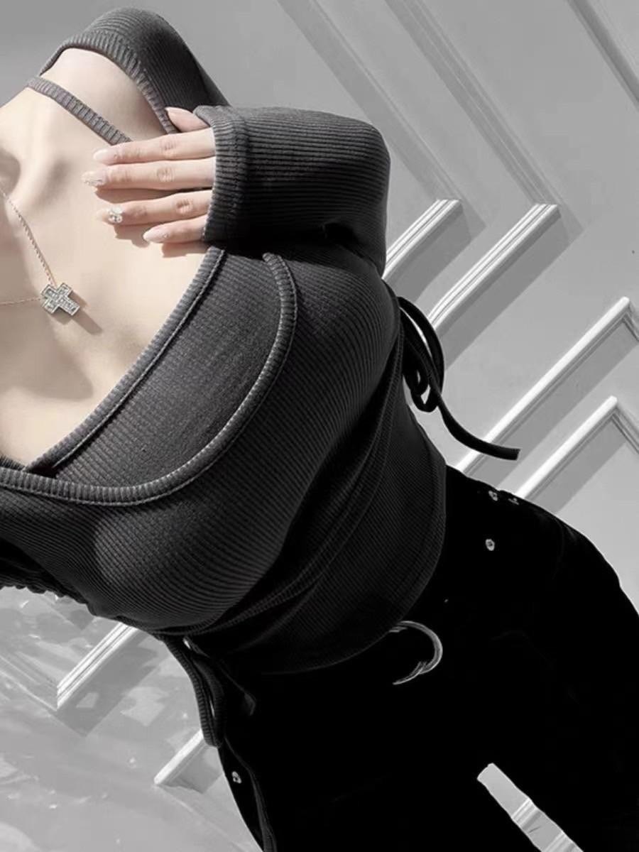 #861 坑條上衣兩件套