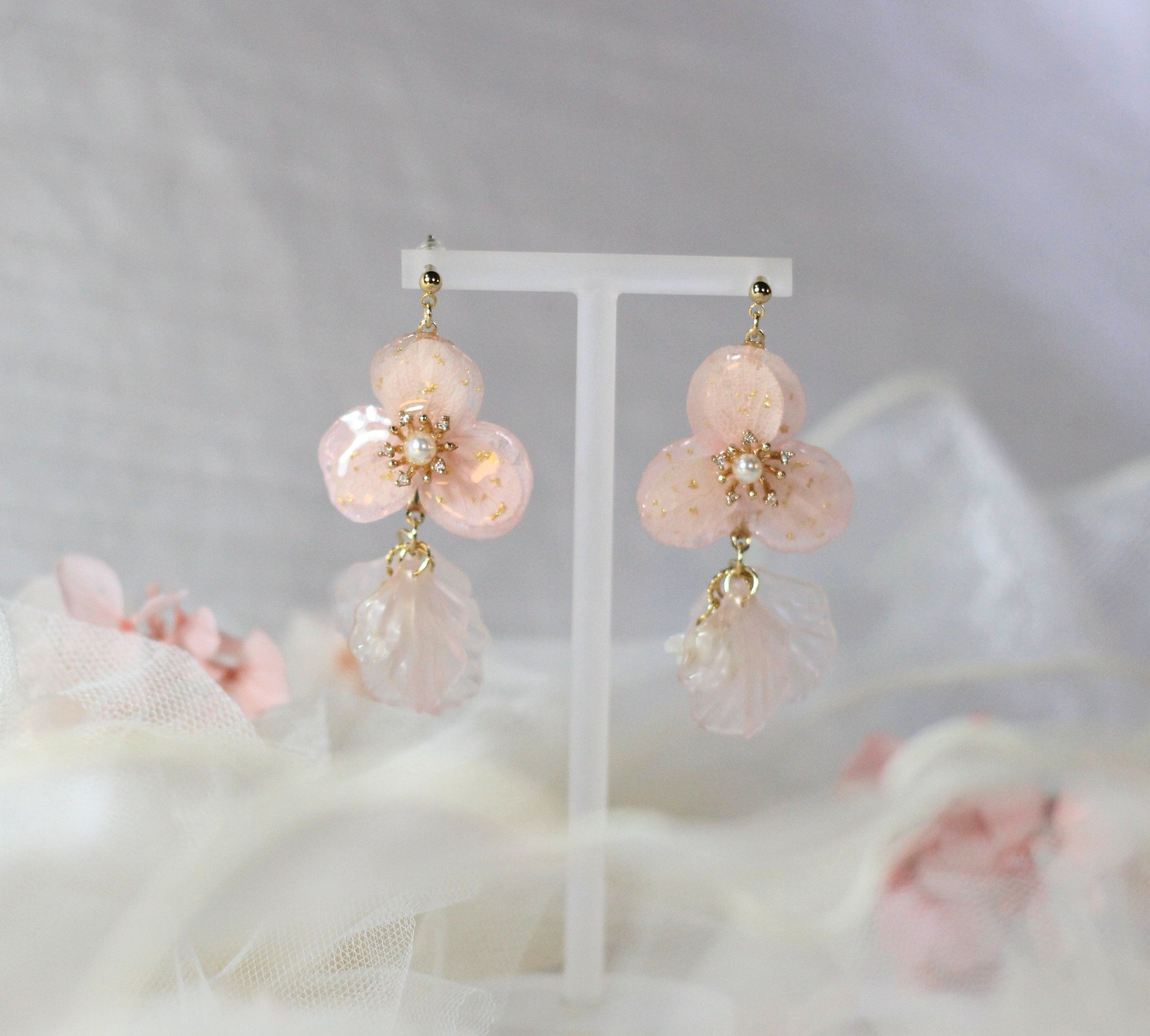 粉色 繡球真花耳環＆ 霧面花瓣珠~