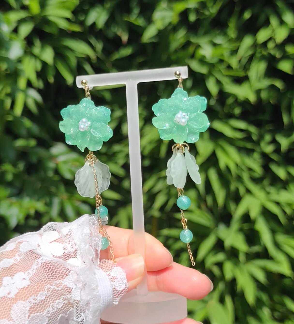 綠色 雙層花花造型-滴膠耳環