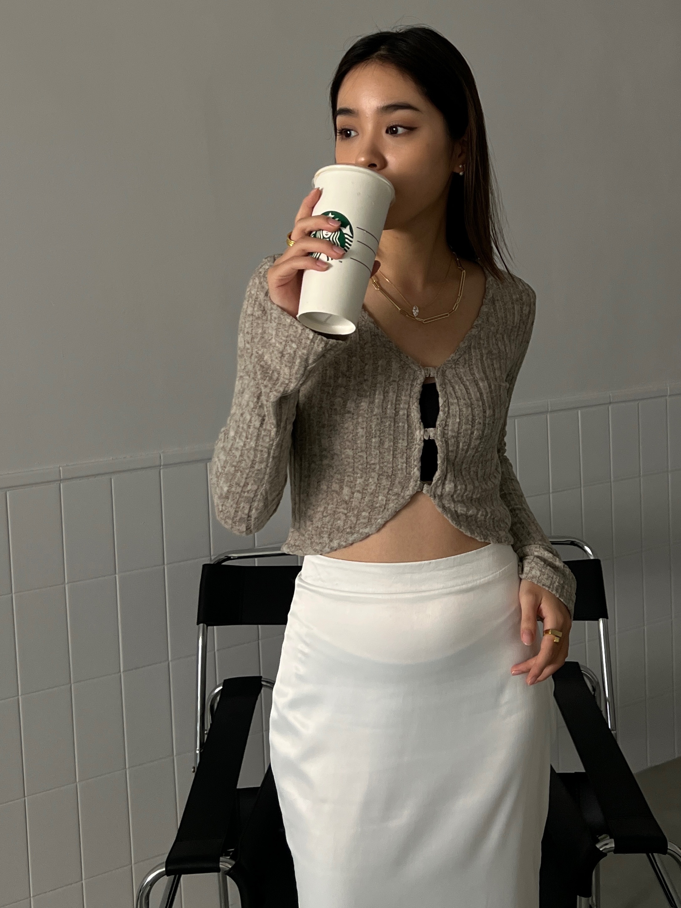 百搭款🐚薄針織V領長袖上衣/3色