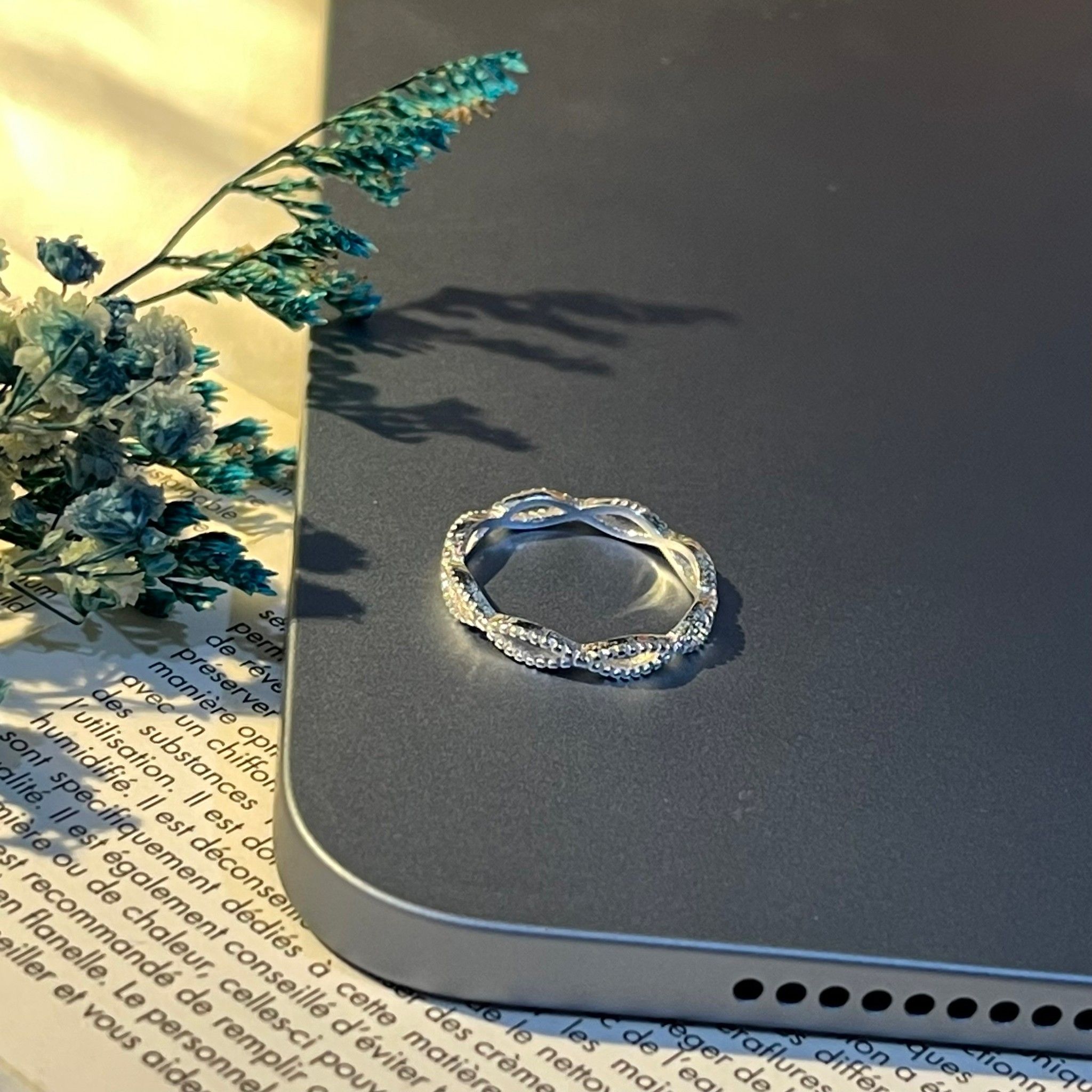 S925純銀簡約交叉鏤空戒指【預購】