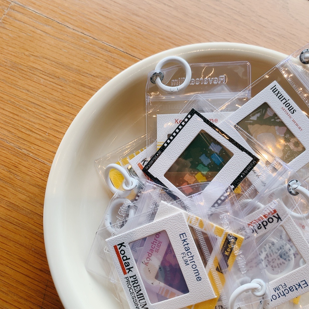 〖 插畫膠片｜隨機出貨 〗⊹ 賣貨便限定商品 ⊹