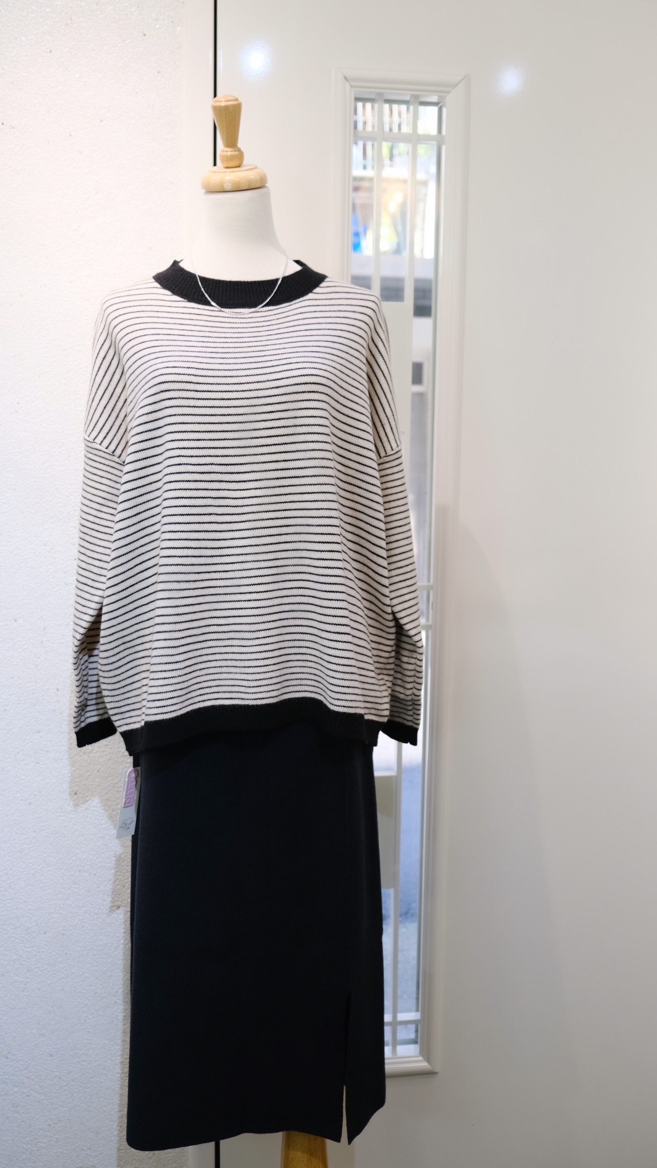 Ditto 客訂下單處💙黑白細條紋親膚柔軟針織毛衣