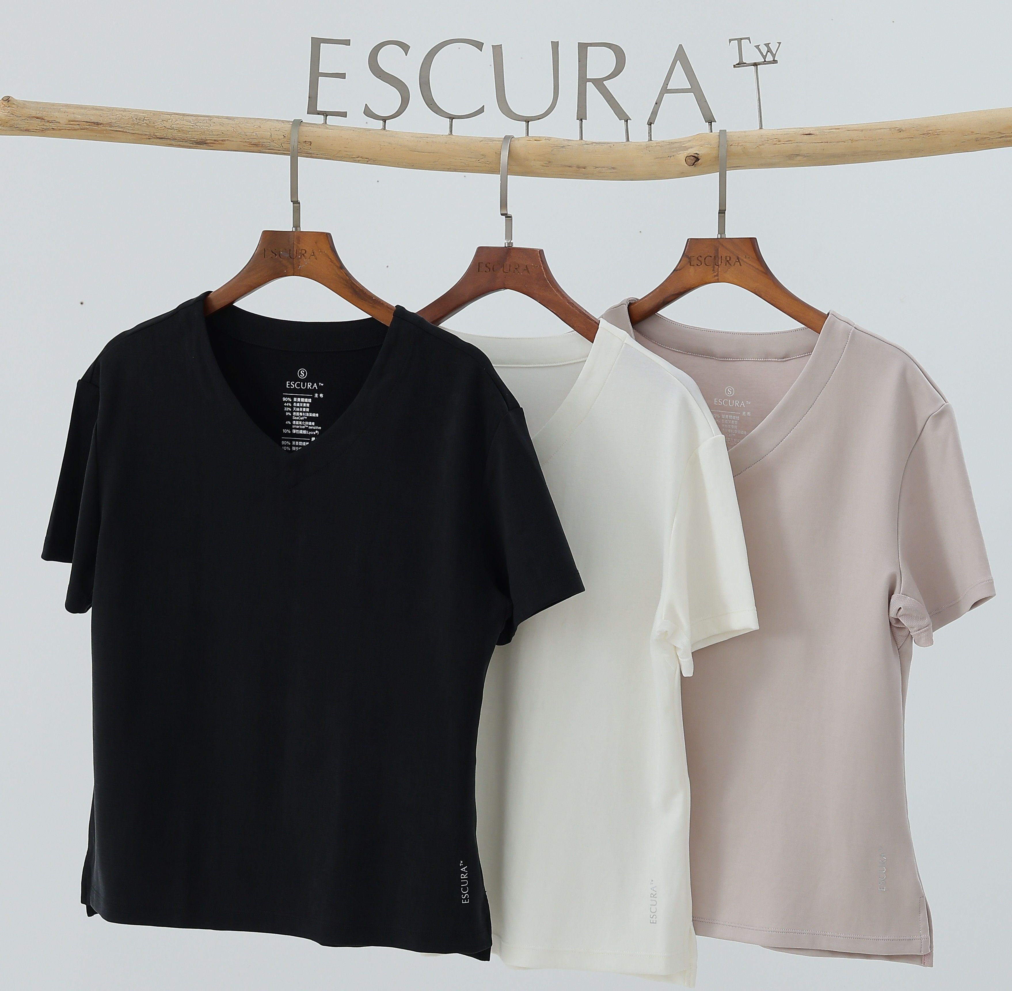 ESCURA 清輕衣系列 - 清輕V領短袖上衣