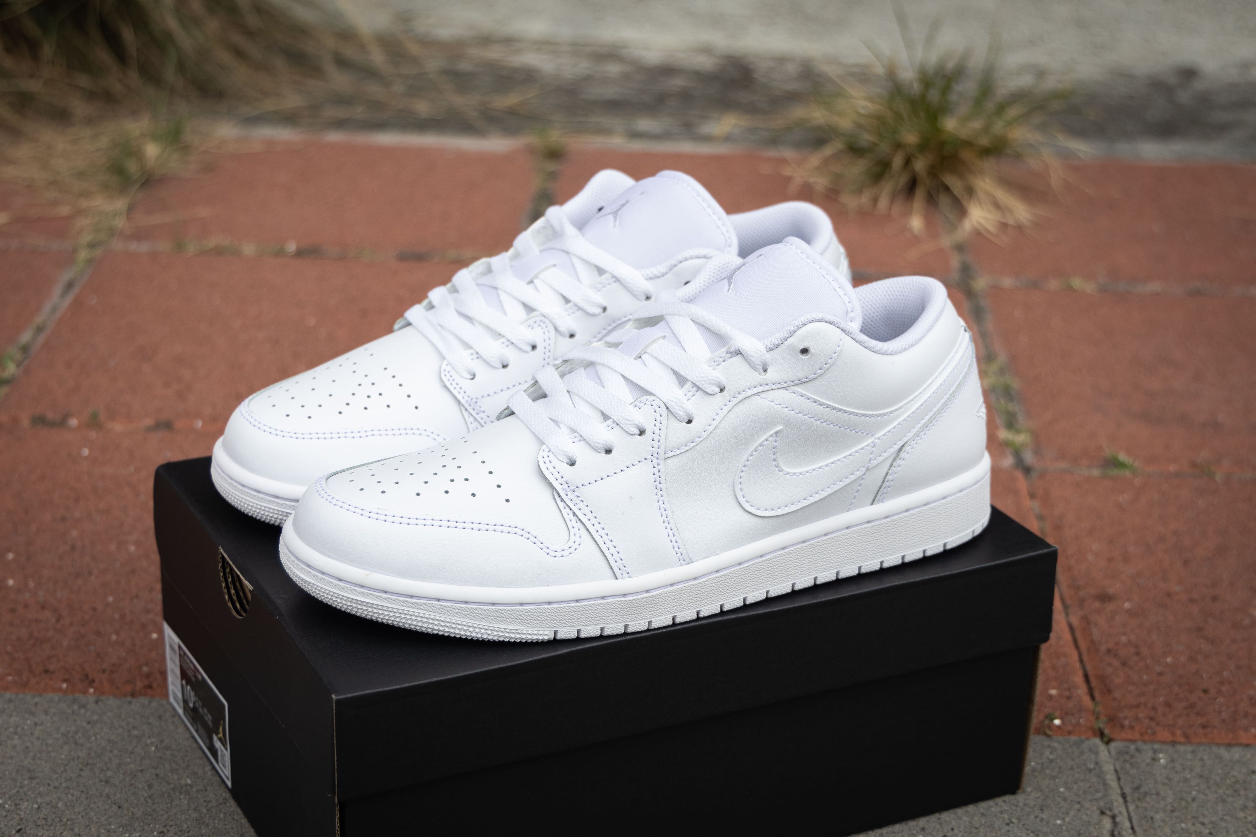 AJ1 Low 全白