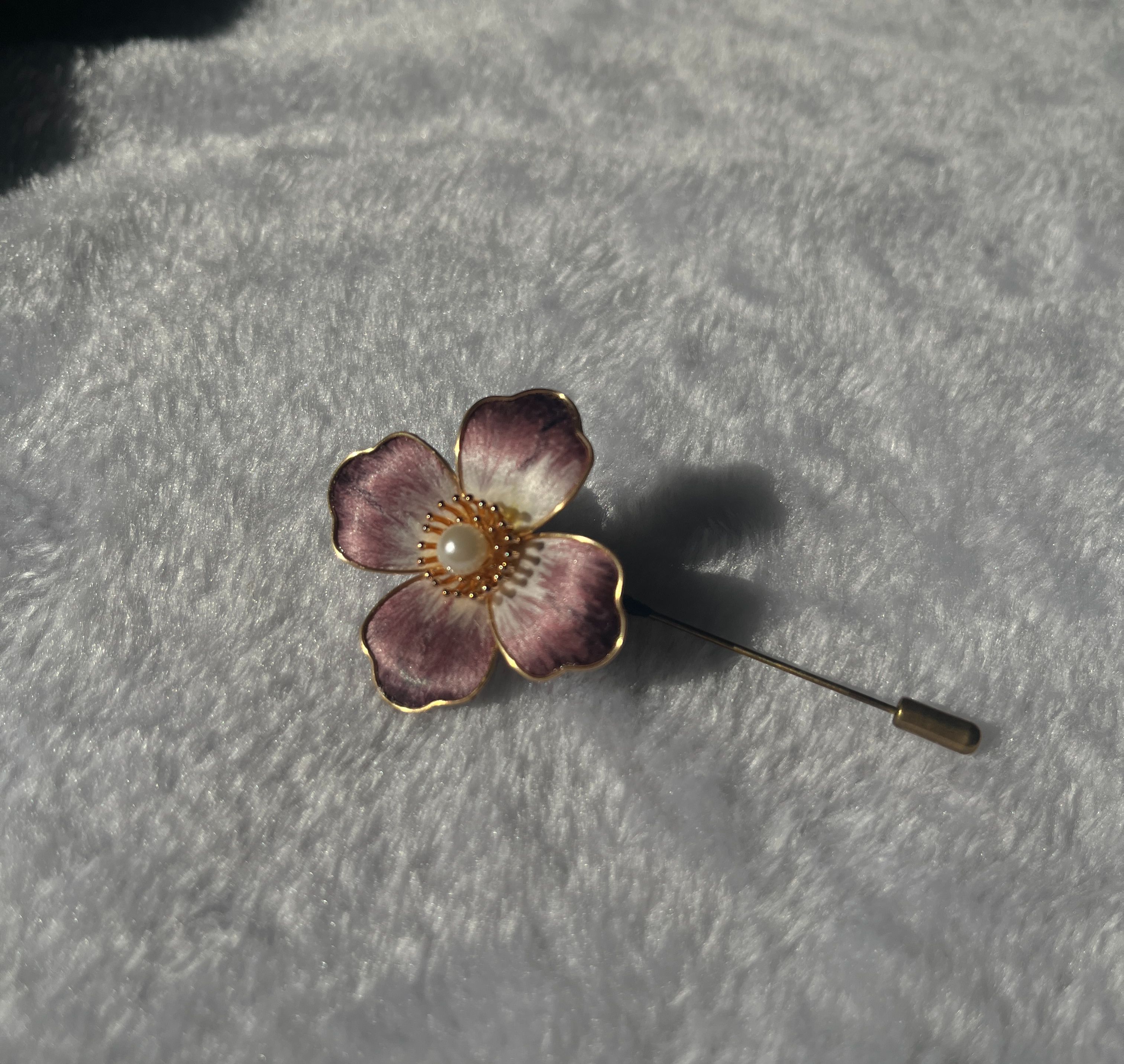 現貨 掐絲紫色四瓣花 胸針