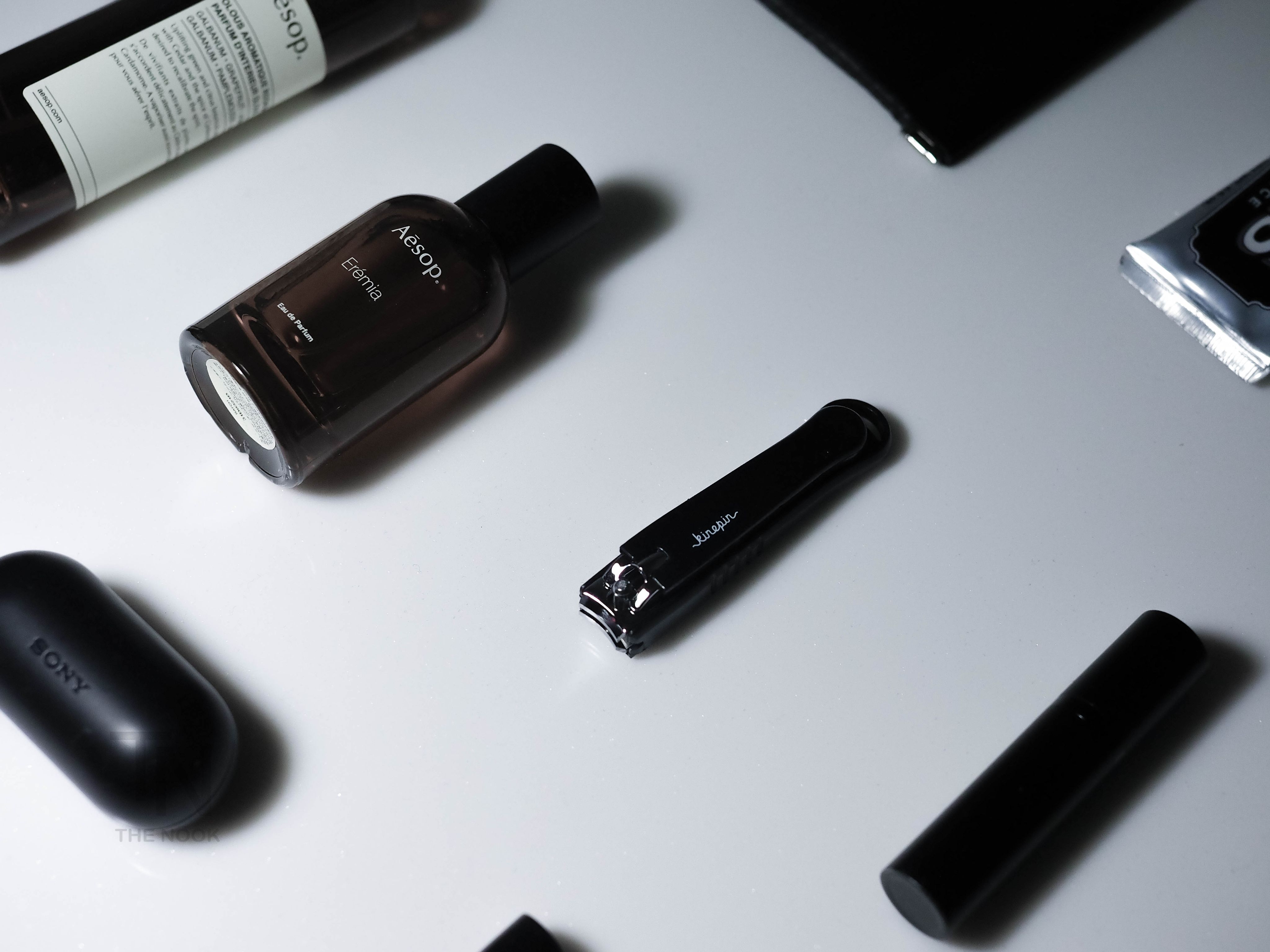 THE NOOK | 黑色 防飛濺黑色指甲剪 指甲刀 修甲工具 [台灣現貨]