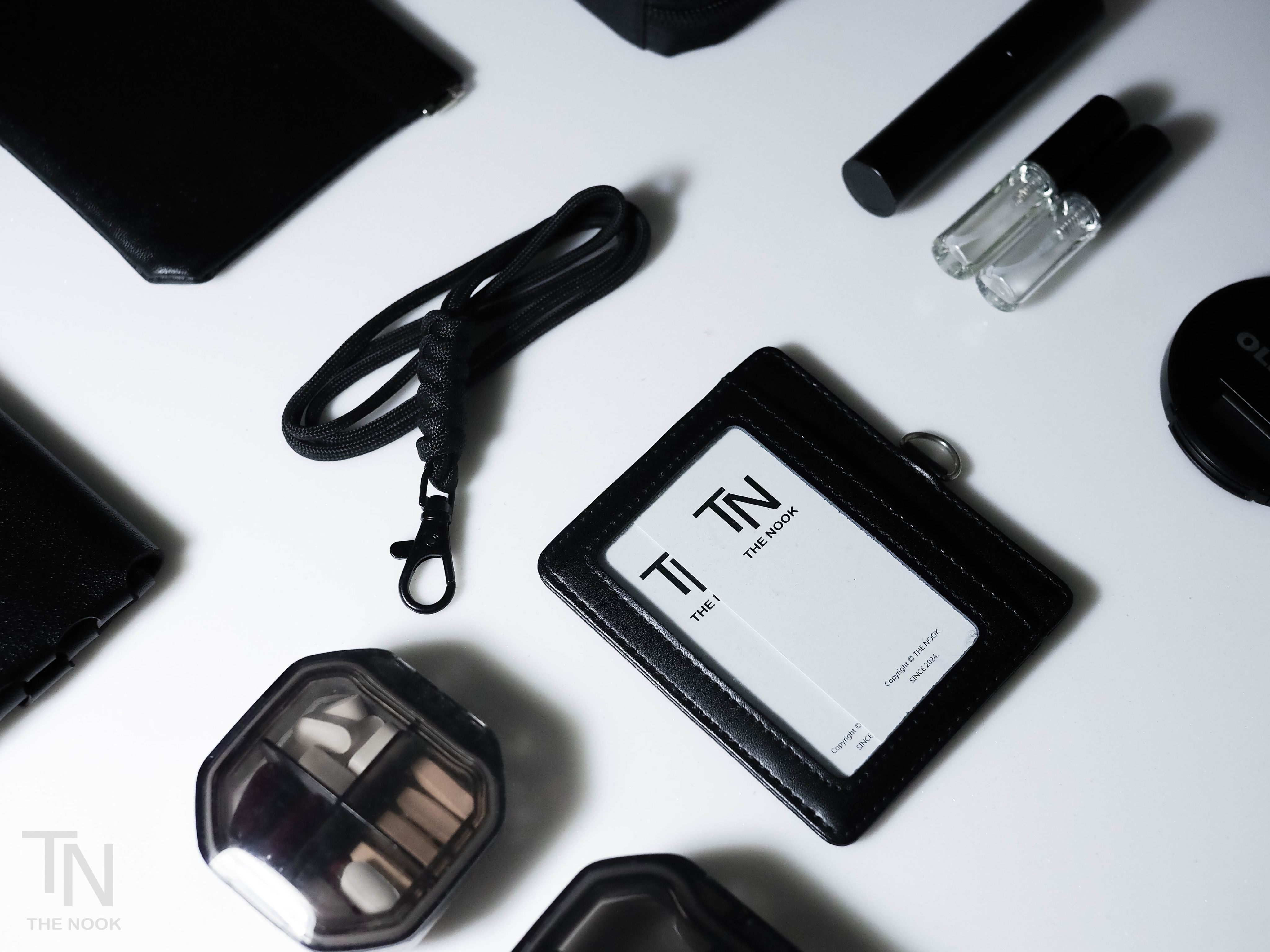 THE NOOK | 黑色 真皮卡套工作牌 證件掛牌 卡套[台灣現貨]