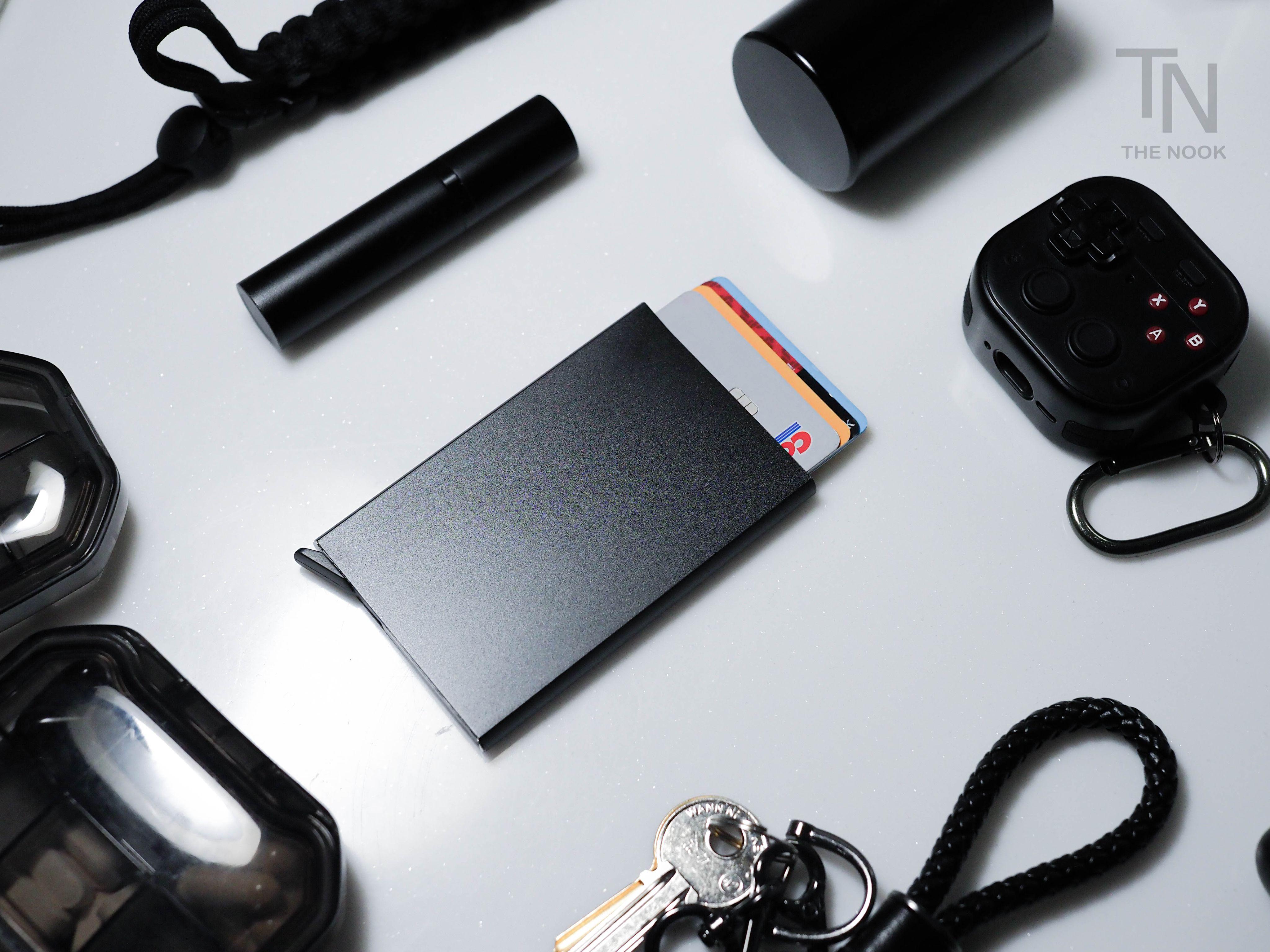 [THE NOOK]  | 黑色鋁合金自動彈出名片夾 信用卡夾 硬殼夾 [台灣現貨]