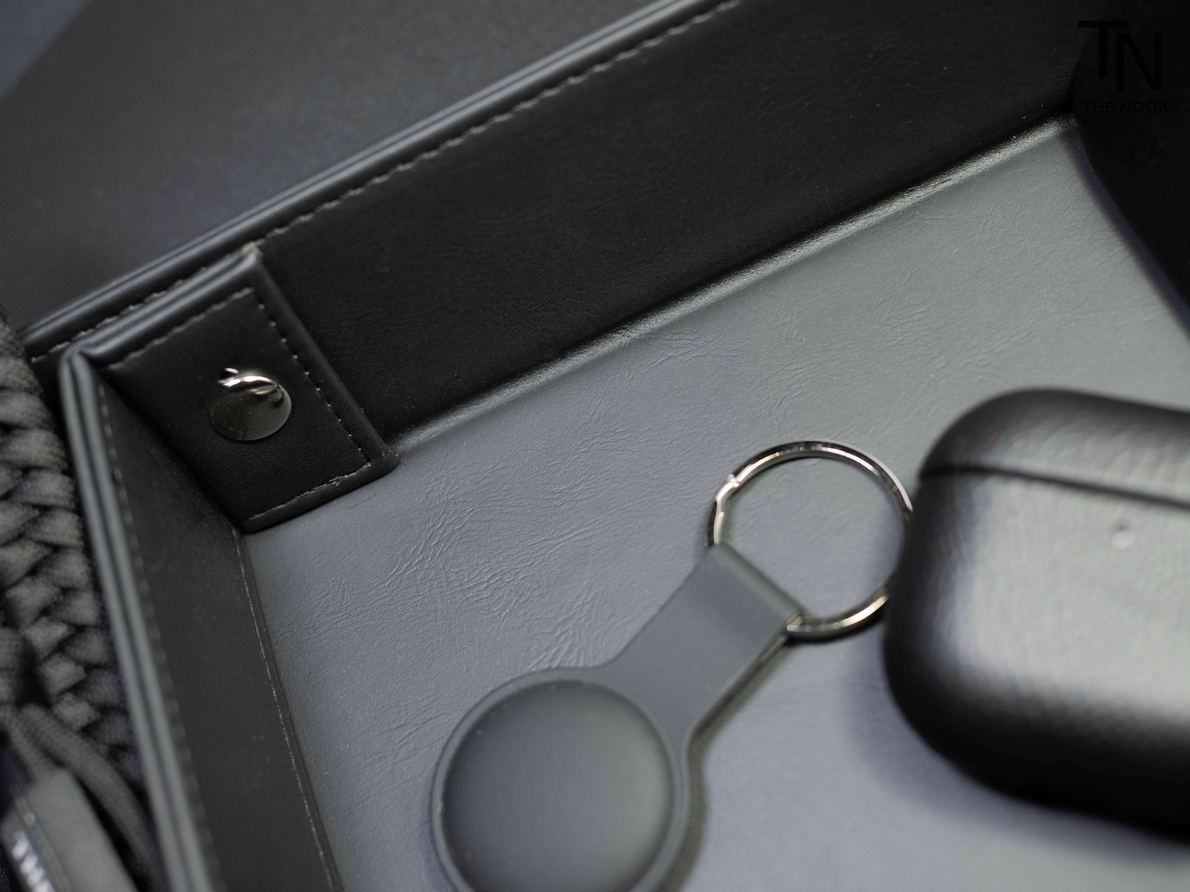 [THE NOOK] | 厚款玄關雜物摺疊皮革收納盤 皮革收納盤 雜物書桌收納盤 擺飾收納盤 [台灣現貨]