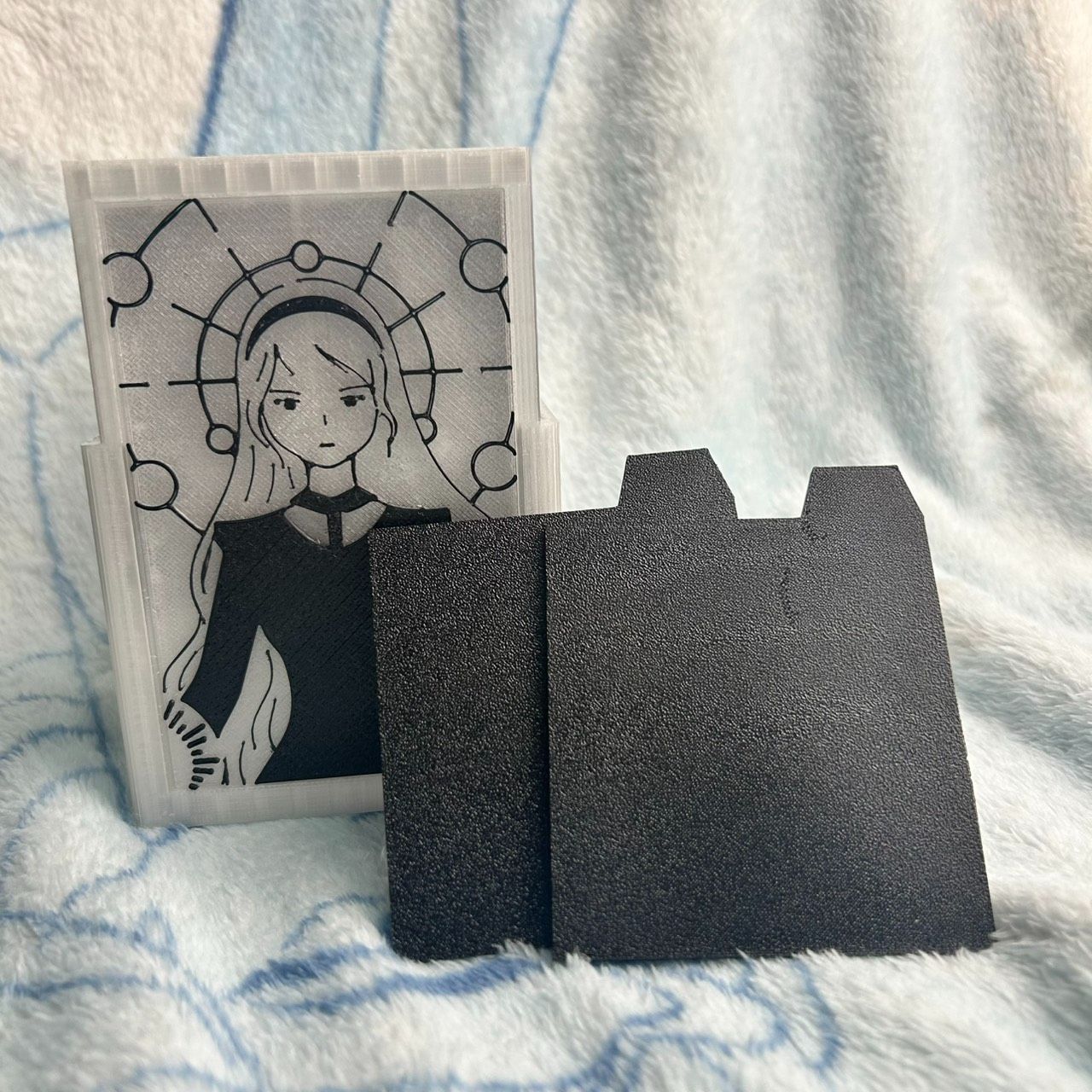 升降卡盒 編011 透黑 可放一副大塔羅+一副小牌（本源指示卡等） （中容量）尺寸9.2*7.7*13.5cm