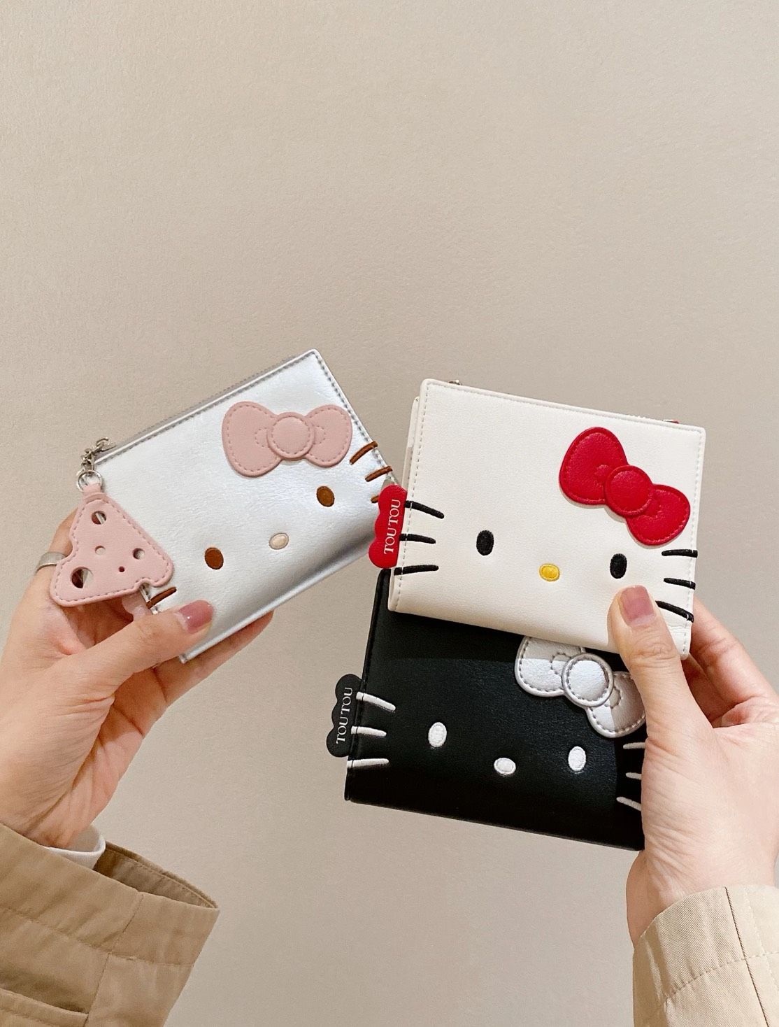 預購  Sanrio Hello kitty多功能卡夾/錢包 3色