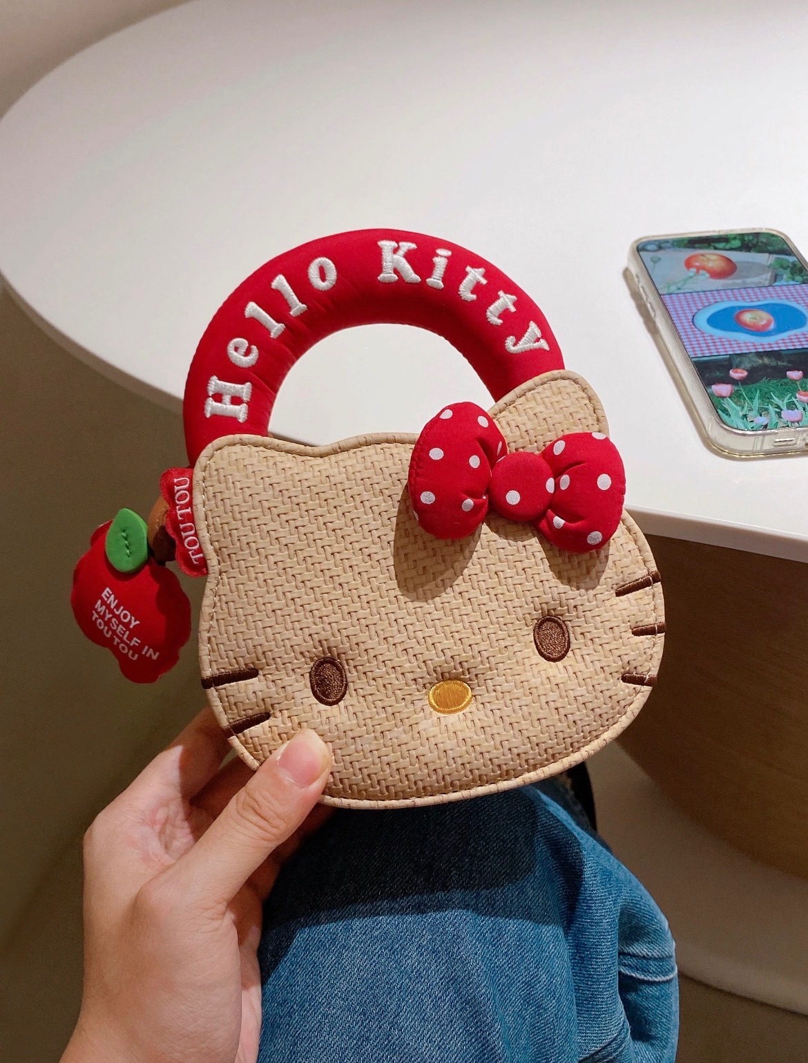 預購 HELLO KITTY 夾心餅乾 編織 鏈條包