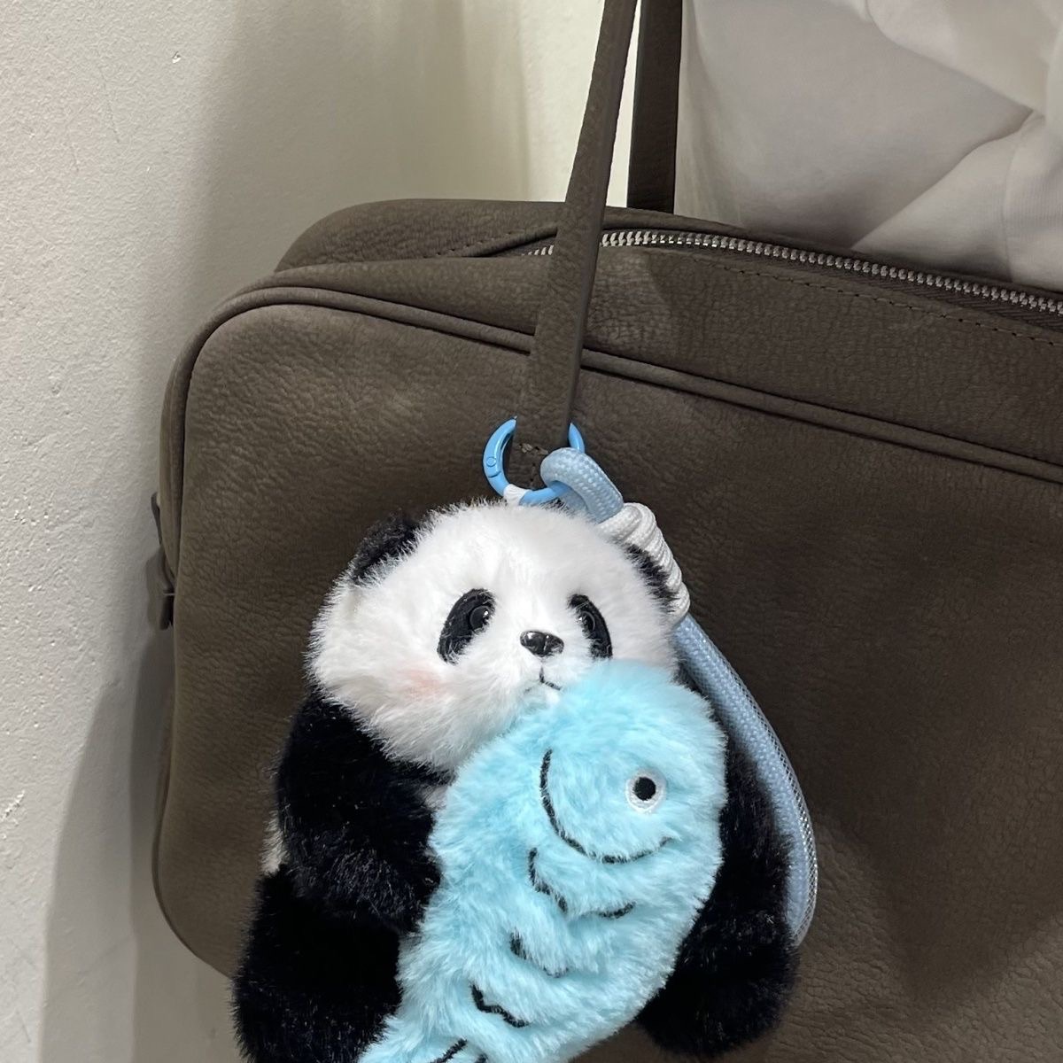 愛吃魚熊貓吊飾