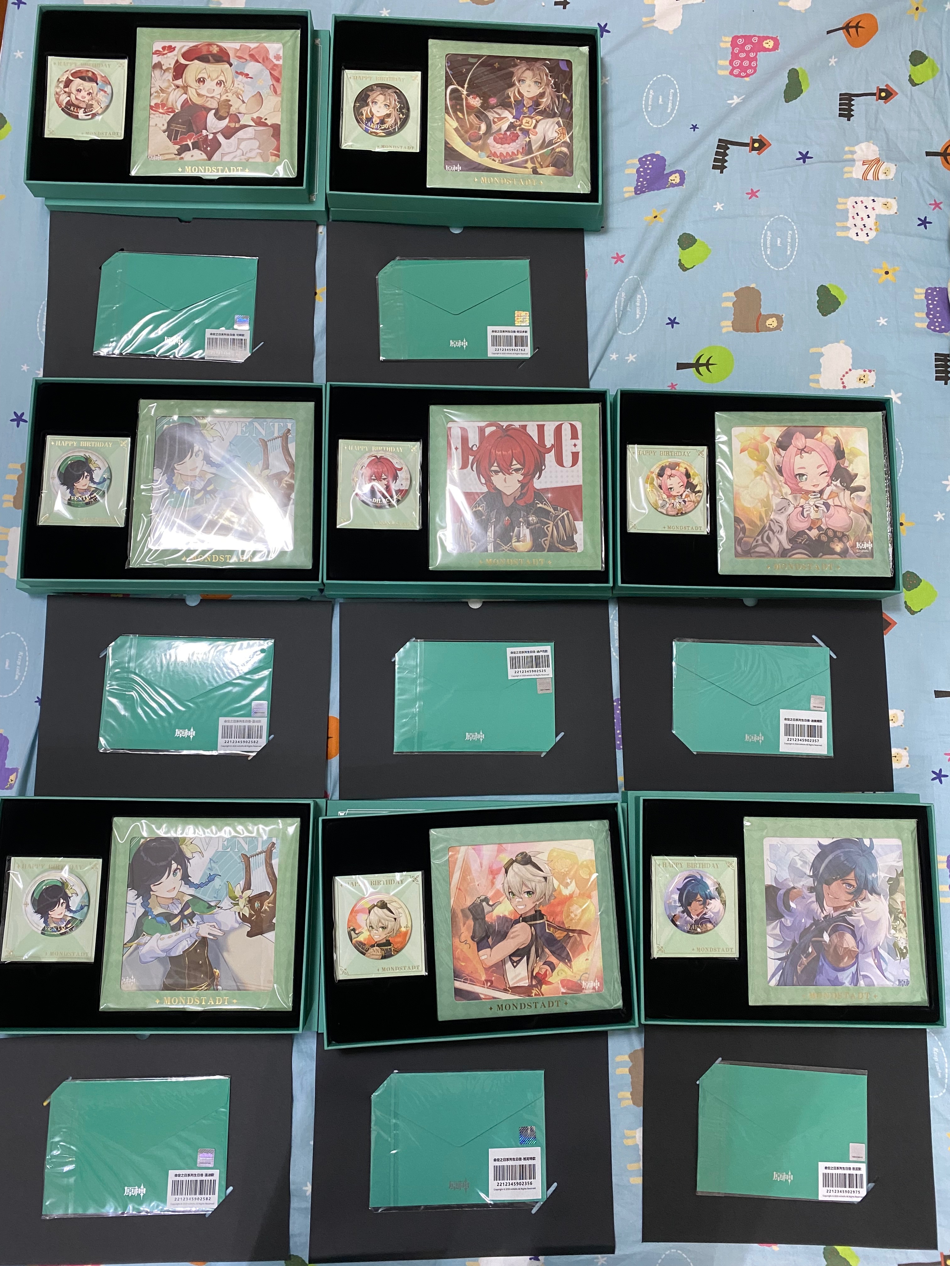 較慢出貨_命定之日拆售_蒙德_色紙或生日信合計收二以上送一盒子，禮盒徽章、色紙無防偽貼紙為正常