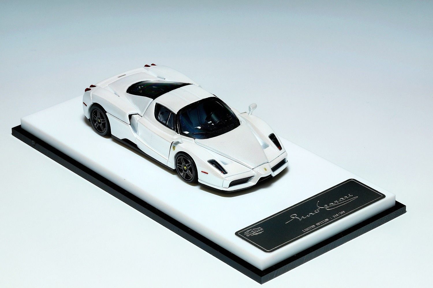 KING MODEL 1/64 Ferrari Enzo 引擎蓋可開 合金模型車
