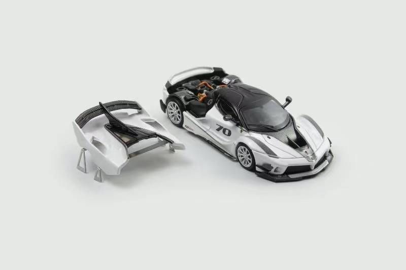 Little Toy 1/64 Ferrari FXXK EVO 合金模型車 引擎蓋可拆卸