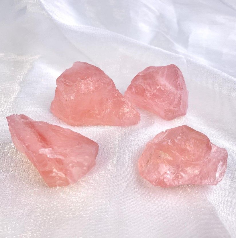 [607＆610]馬達加斯加粉水晶原石 （ 7折 ）