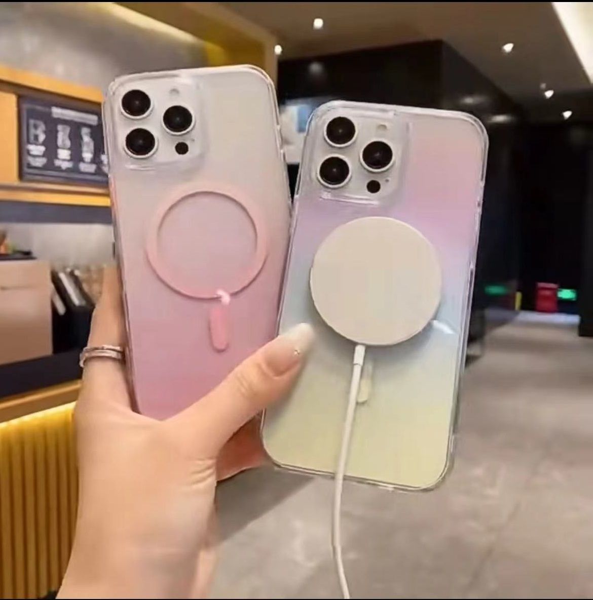IPHONE17系列 透明漸變磁吸殼