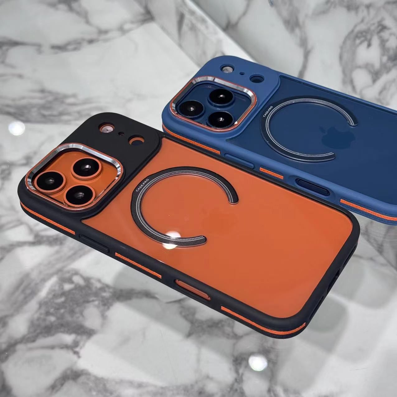 IPHONE17PRO/PM 雙色金甲造型磁吸殼（黑/藍）