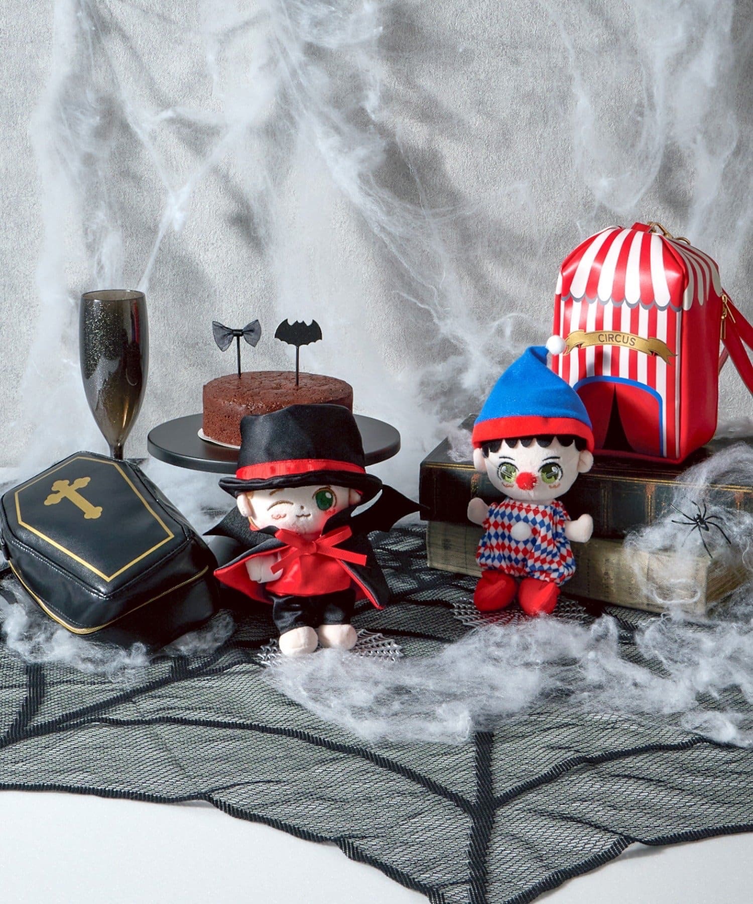 3coins 萬聖節娃包 馬戲團、吸血鬼棺材、魔法書