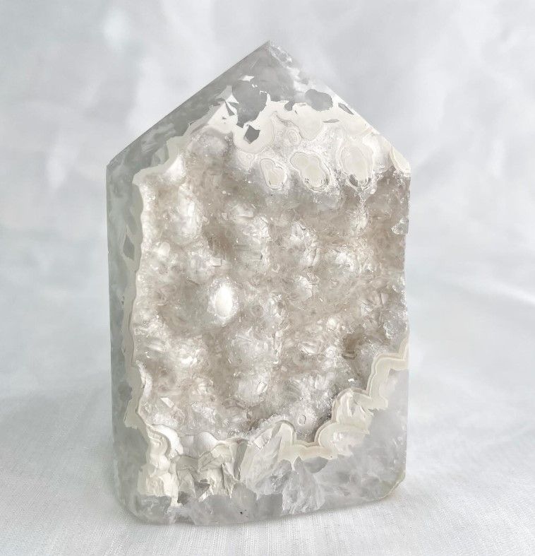 [693]雪白瑪瑙能量柱 （ 7折 ）