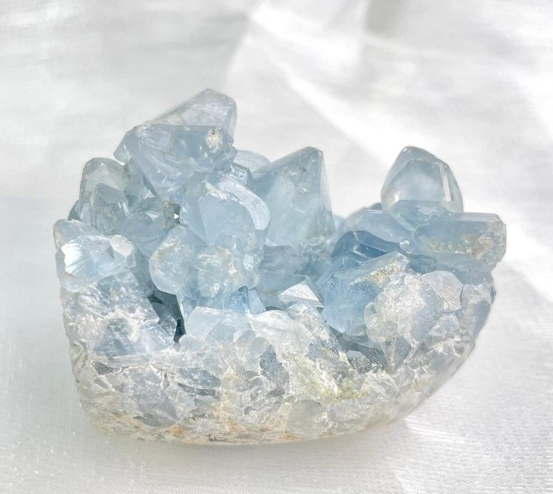 [713]天青石原石 （ 7折 ）