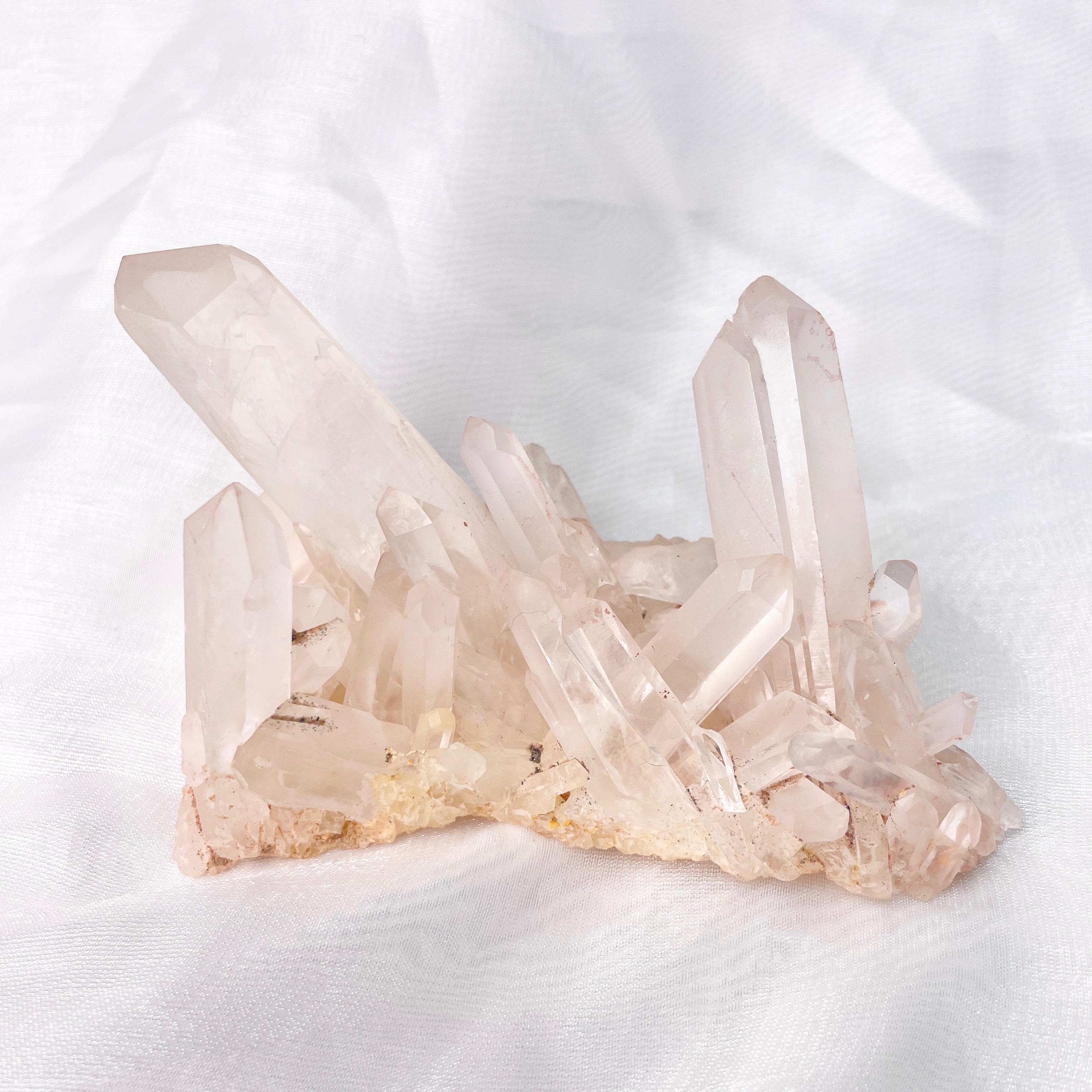 [768] 橘粉水晶簇