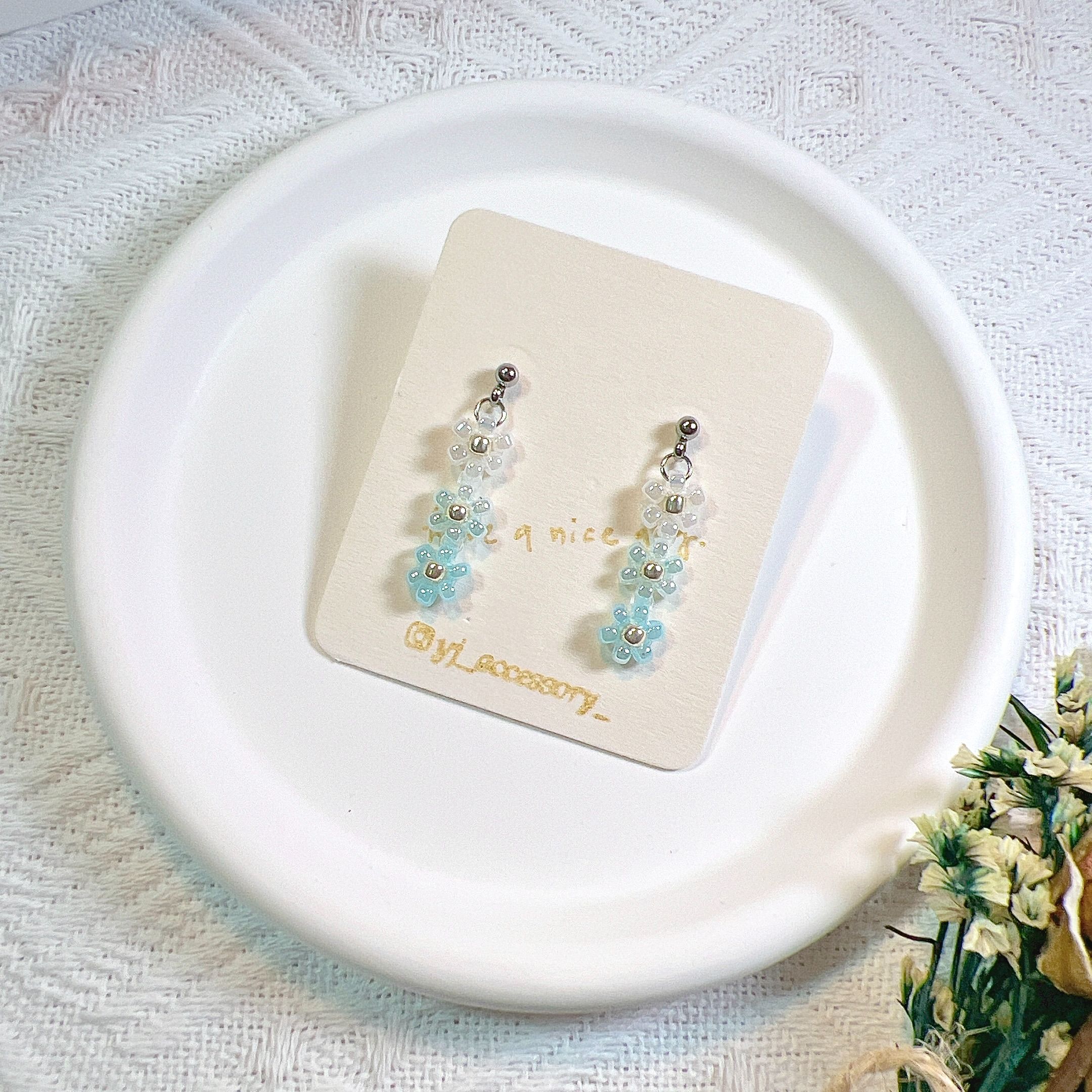 串珠耳環 - 三朵小花