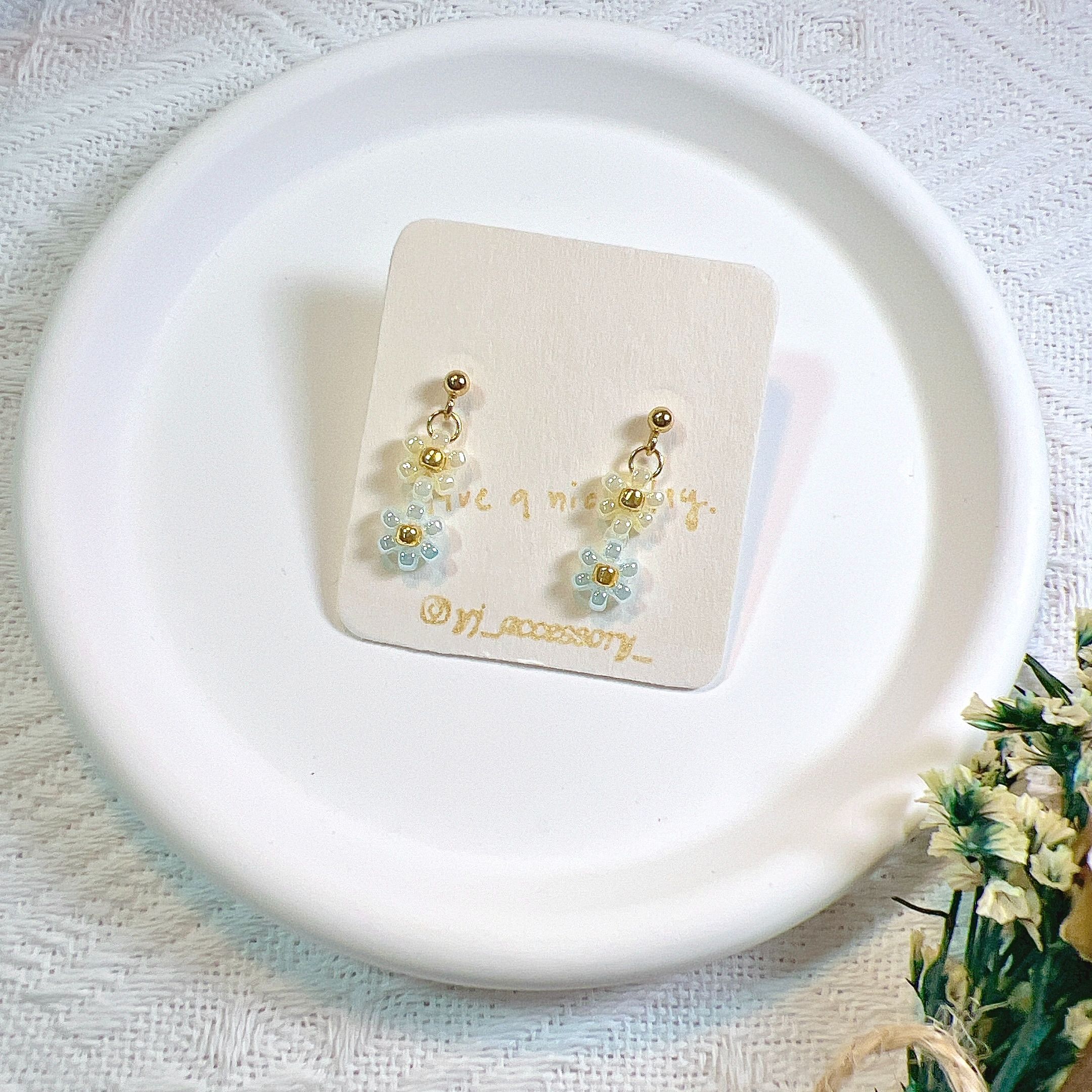 串珠耳環 - 雙朵小花