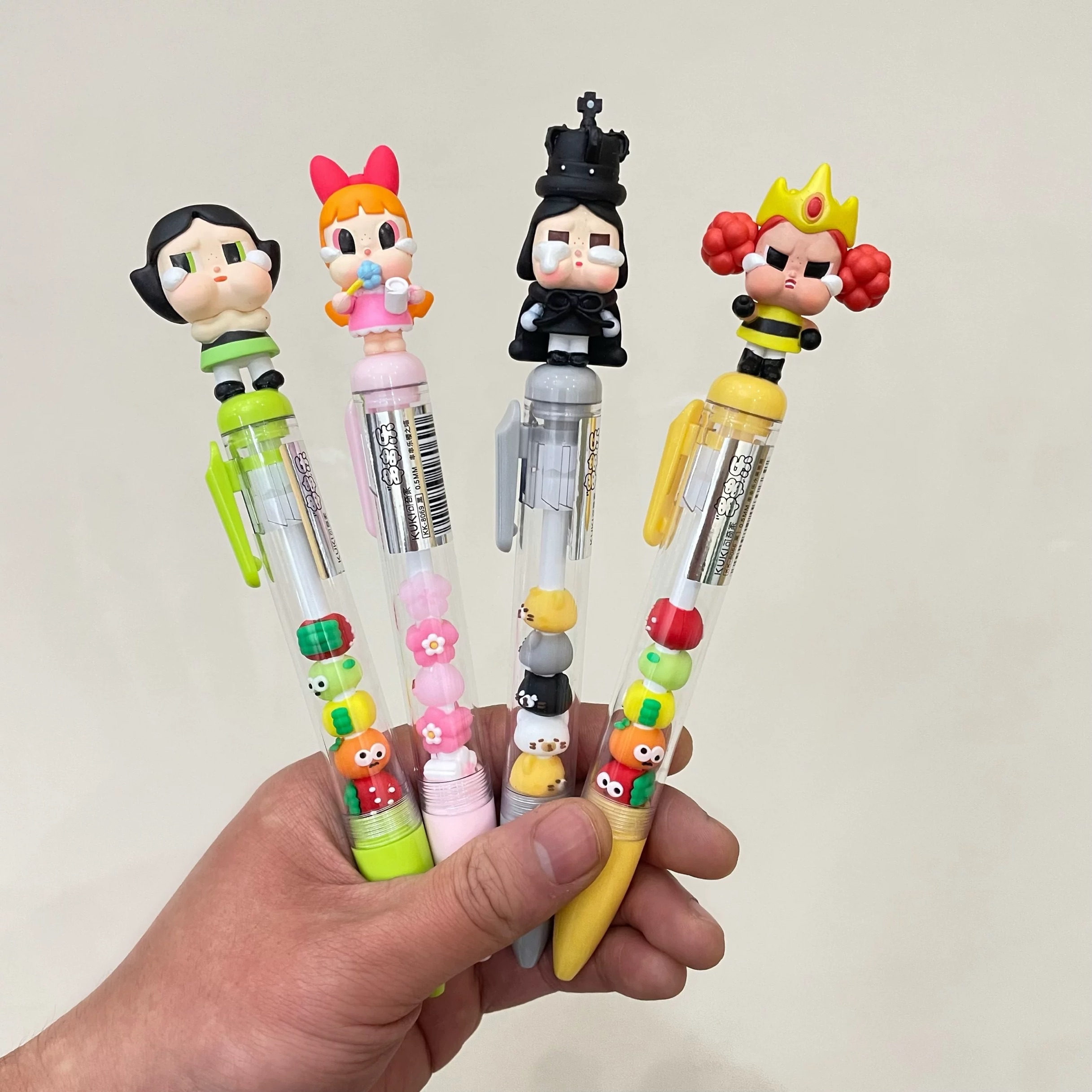 飛天小女警哭娃萌粒筆