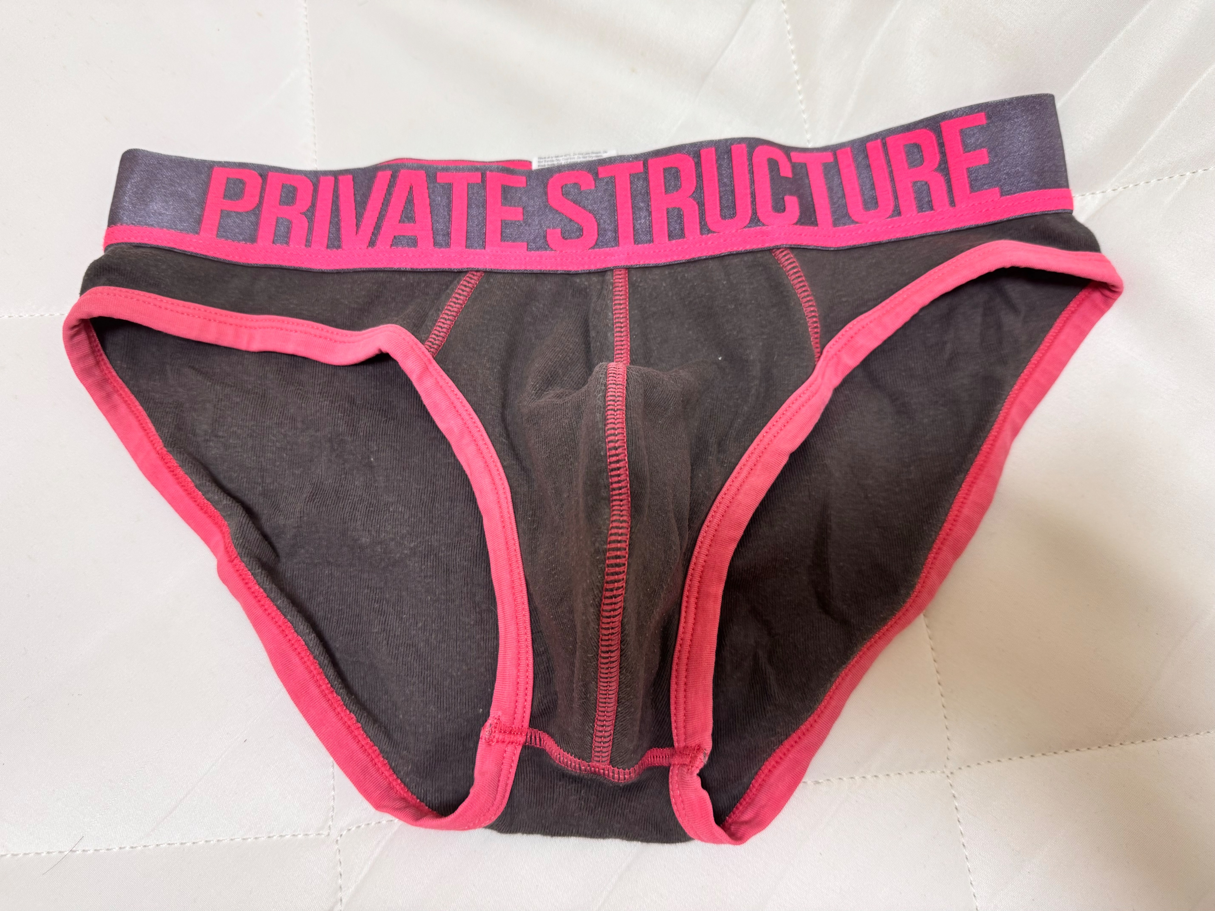 PRIVATE STRUCTURE 黑桃色三角內褲