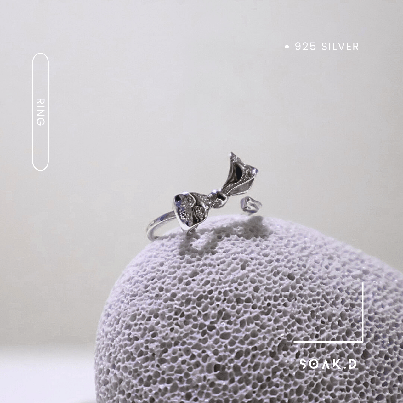 10月新品✨『𝐒𝐨𝐚𝐤.𝐃』925銀 侵蝕系列 ⇸ 侵蝕蝴蝶結 開口戒