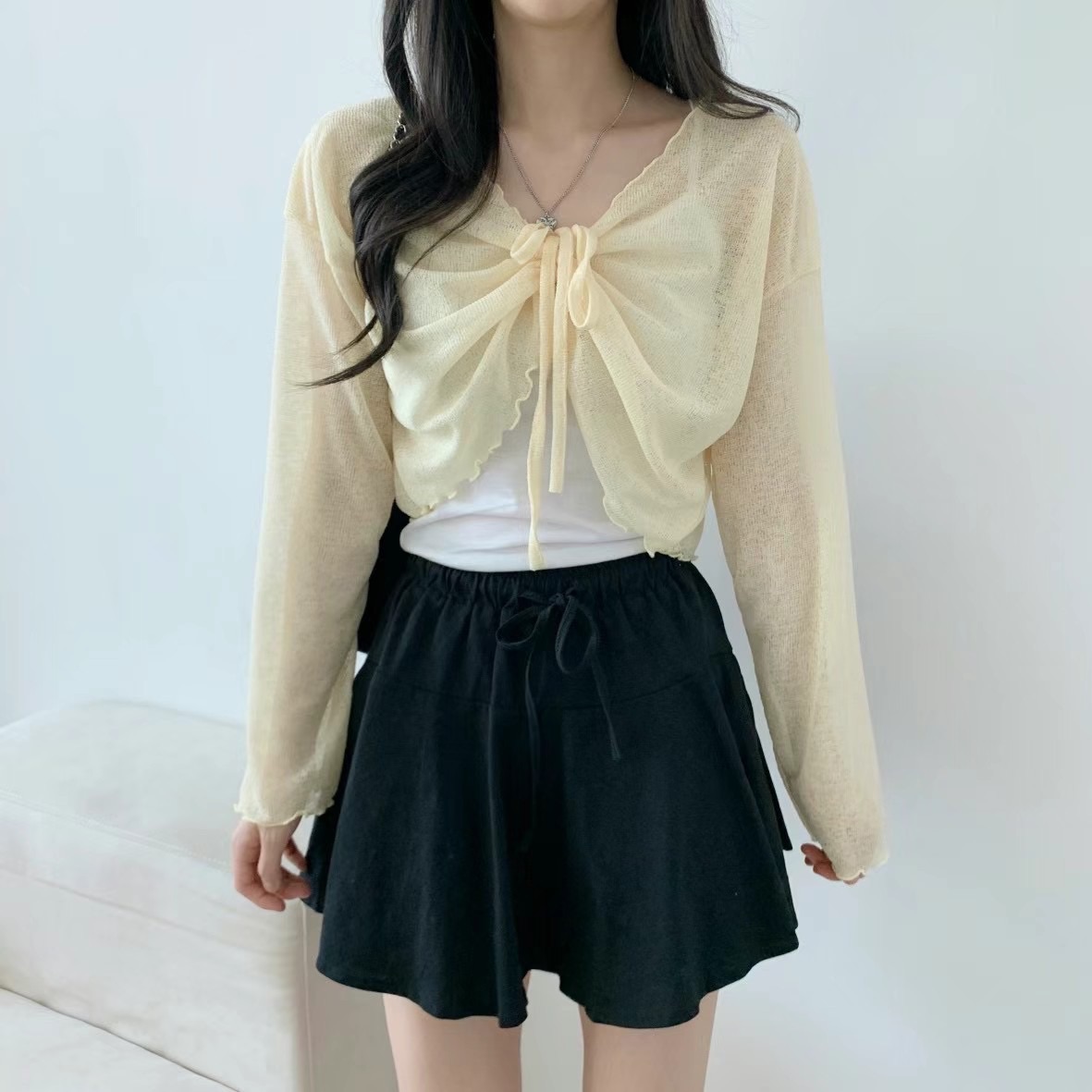 ￼現貨售完不補ෆ🏷ʏᴜɴᴀ’s ㅣ正韓🇰🇷大推 .ᐟ‪‪.ᐟ微透木耳邊綁帶薄長袖上衣 3colors