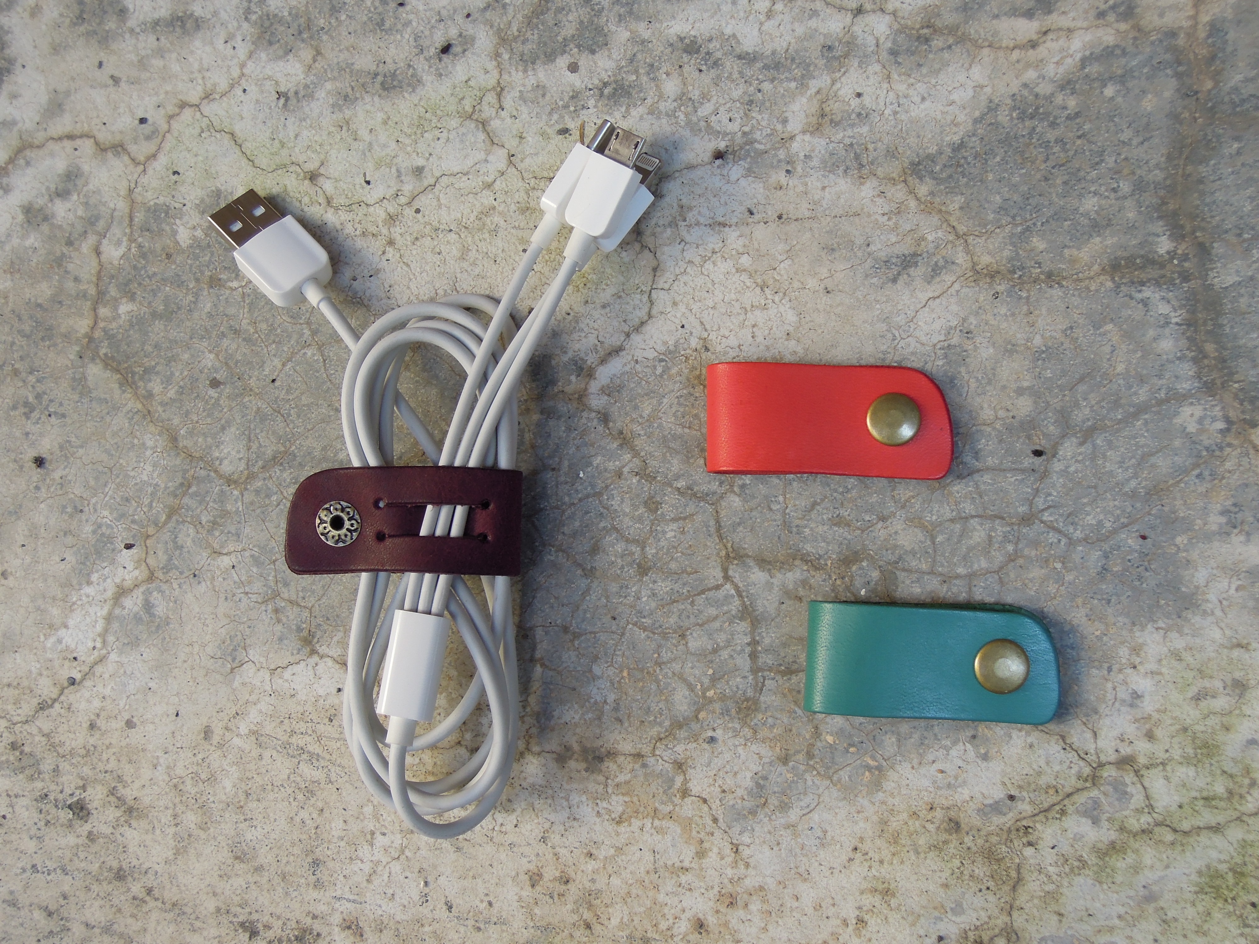 集線器（小） 5（10）x2 cm