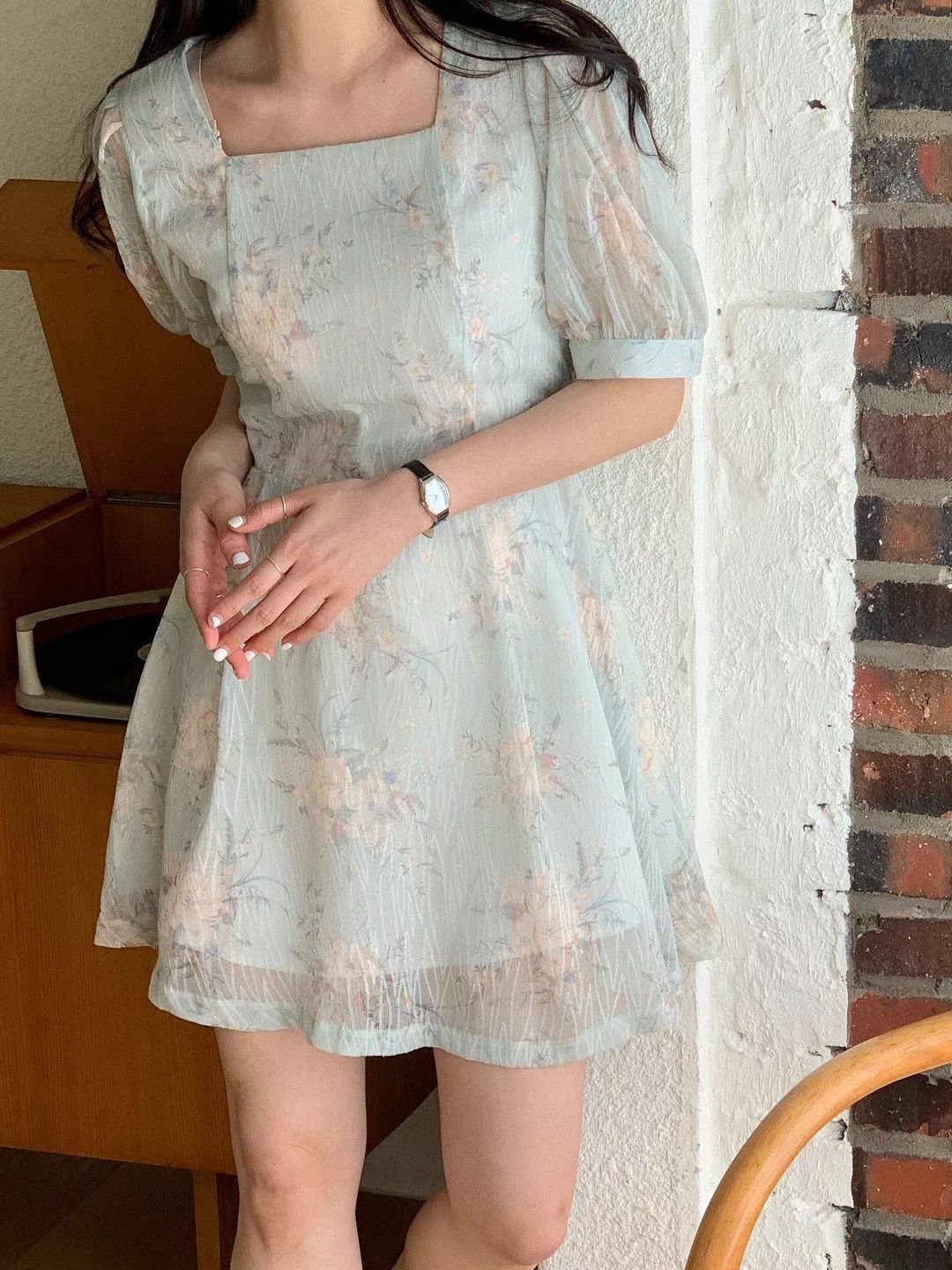 唯美花朵後綁帶短洋裝/1色