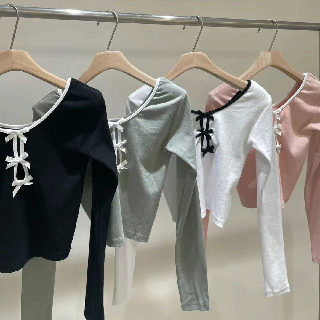 美背鏤空蝴蝶結顯身材內搭短版上衣/1色