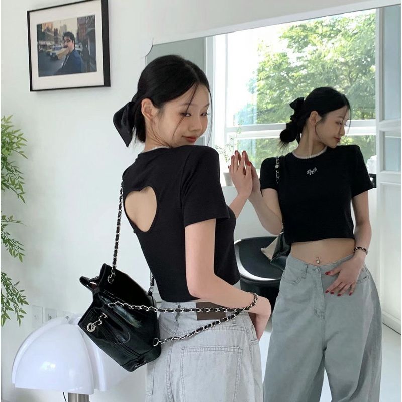 簡單蝴蝶結背挖洞愛心短版T上衣/2色